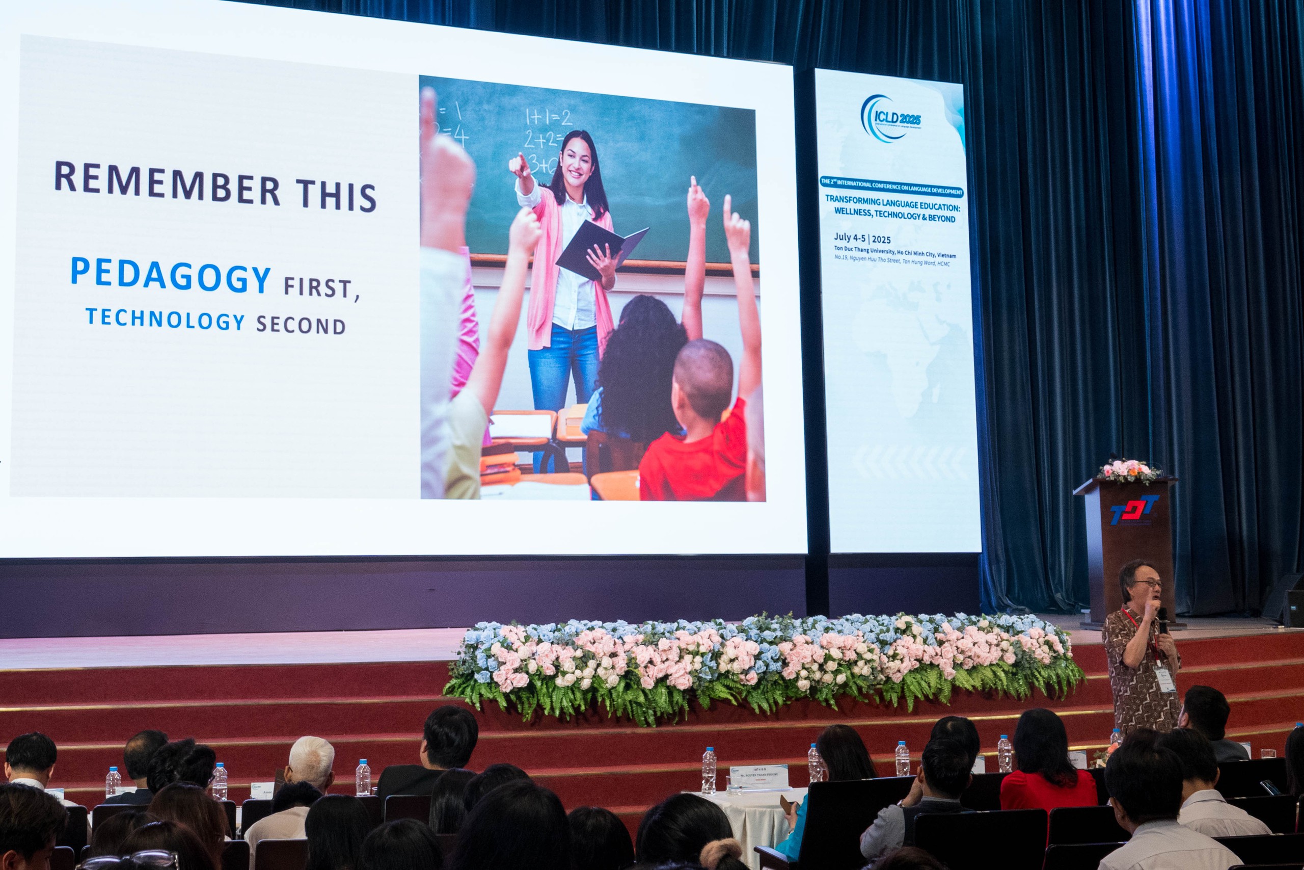 Dùng công nghệ để dạy tiếng Anh chưa chắc giúp học sinh giỏi hơn - Ảnh 1.