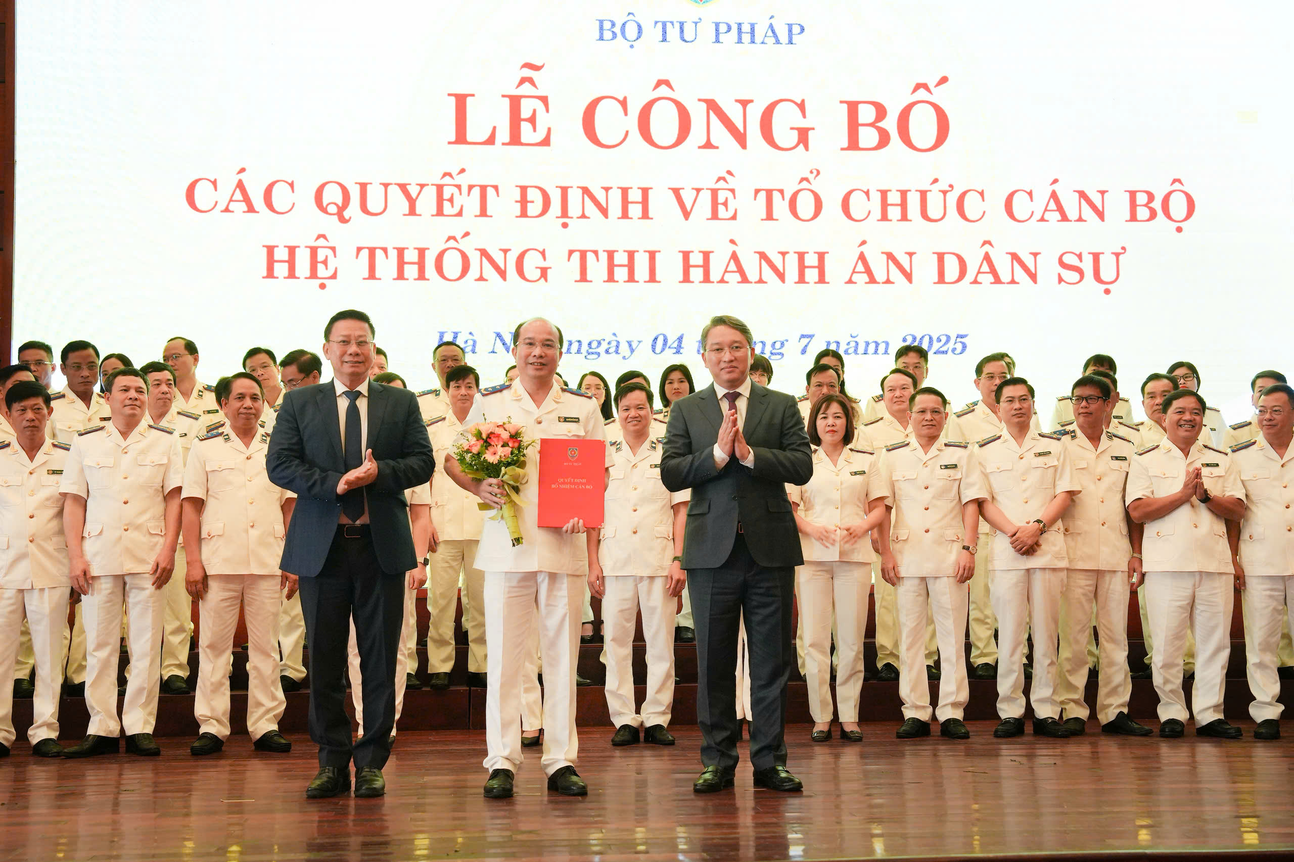 Sáp nhập còn 34 tỉnh, hệ thống thi hành án dân sự có mô hình mới- Ảnh 1. Sáp nhập còn 34 tỉnh, hệ thống thi hành án dân sự có mô hình mới- Ảnh 1.