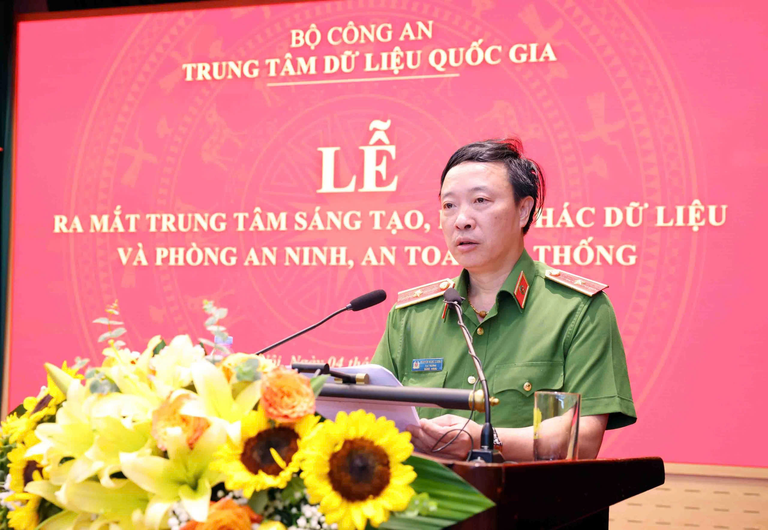 Trung tâm Dữ liệu quốc gia ra mắt 'bộ não' đổi mới sáng tạo và dữ liệu - Ảnh 1. Trung tâm Dữ liệu quốc gia ra mắt 'bộ não' đổi mới sáng tạo và dữ liệu - Ảnh 1.