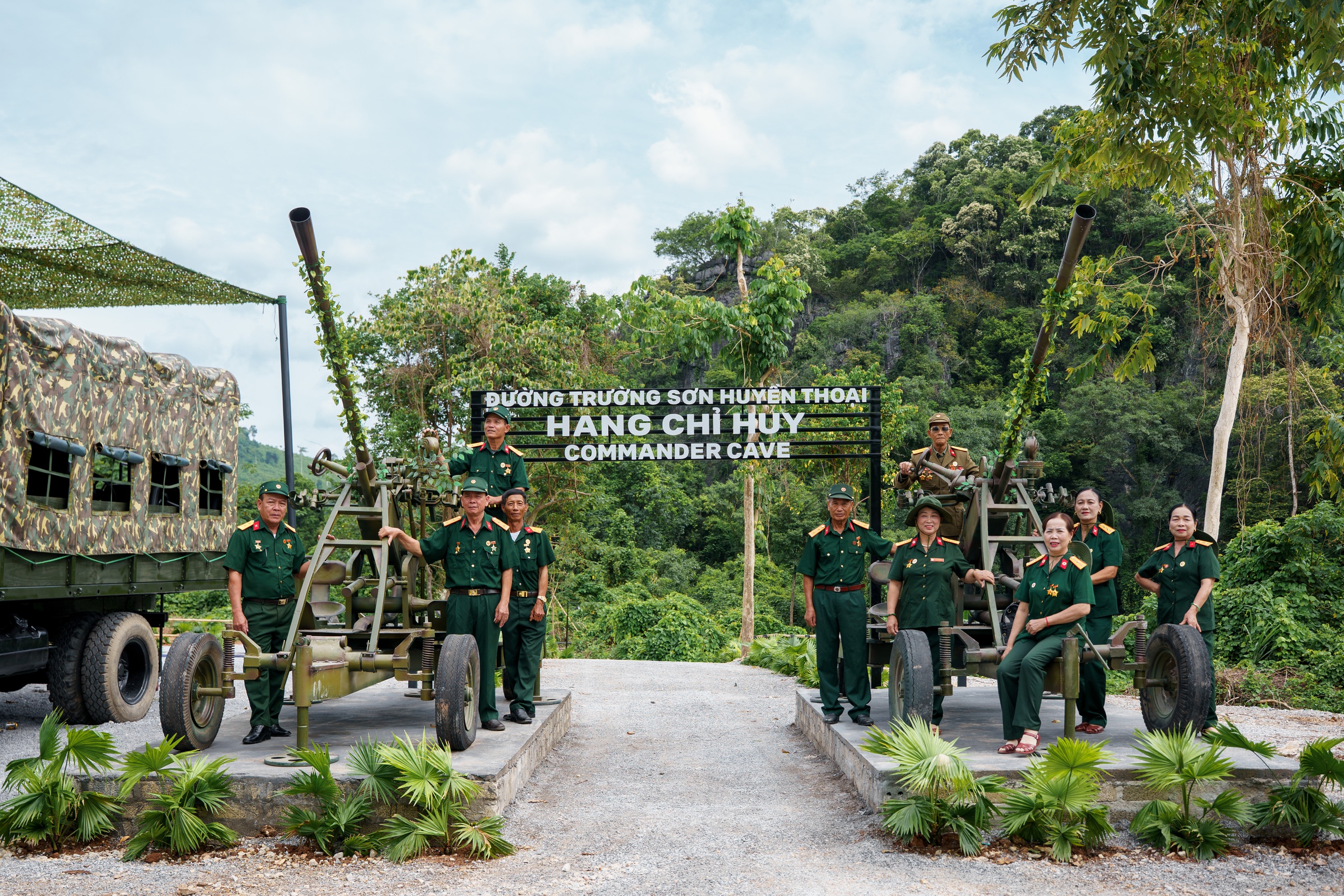Khám phá ‘Đường Trường Sơn huyền thoại’ giữa lòng Phong Nha – Kẻ Bàng Khám phá ‘Đường Trường Sơn huyền thoại’ giữa lòng Phong Nha – Kẻ Bàng