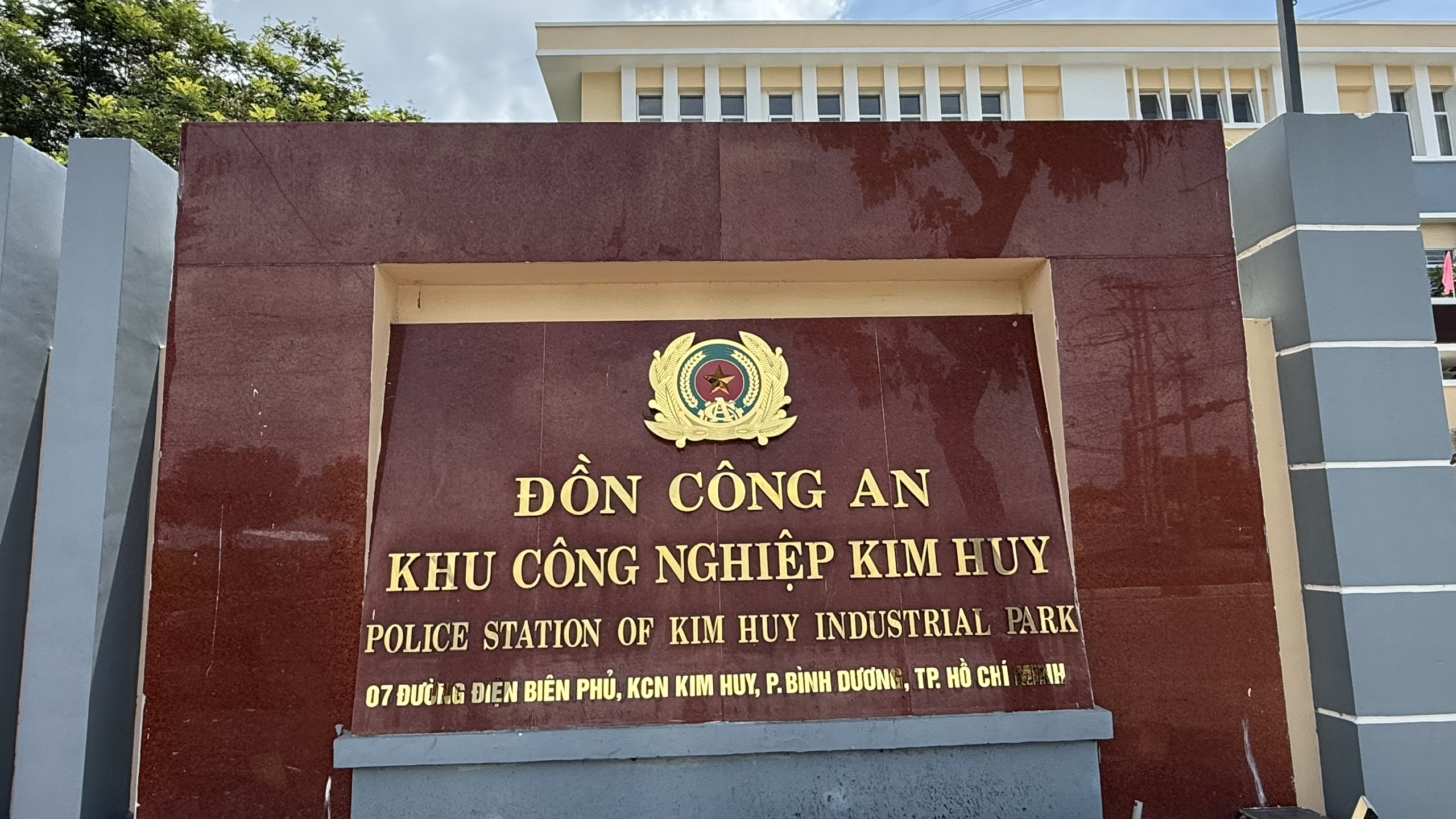 Cô gái ở phường Bình Dương cầm cố xe máy rồi báo tin bị cướp- Ảnh 1. Cô gái ở phường Bình Dương cầm cố xe máy rồi báo tin bị cướp- Ảnh 1.