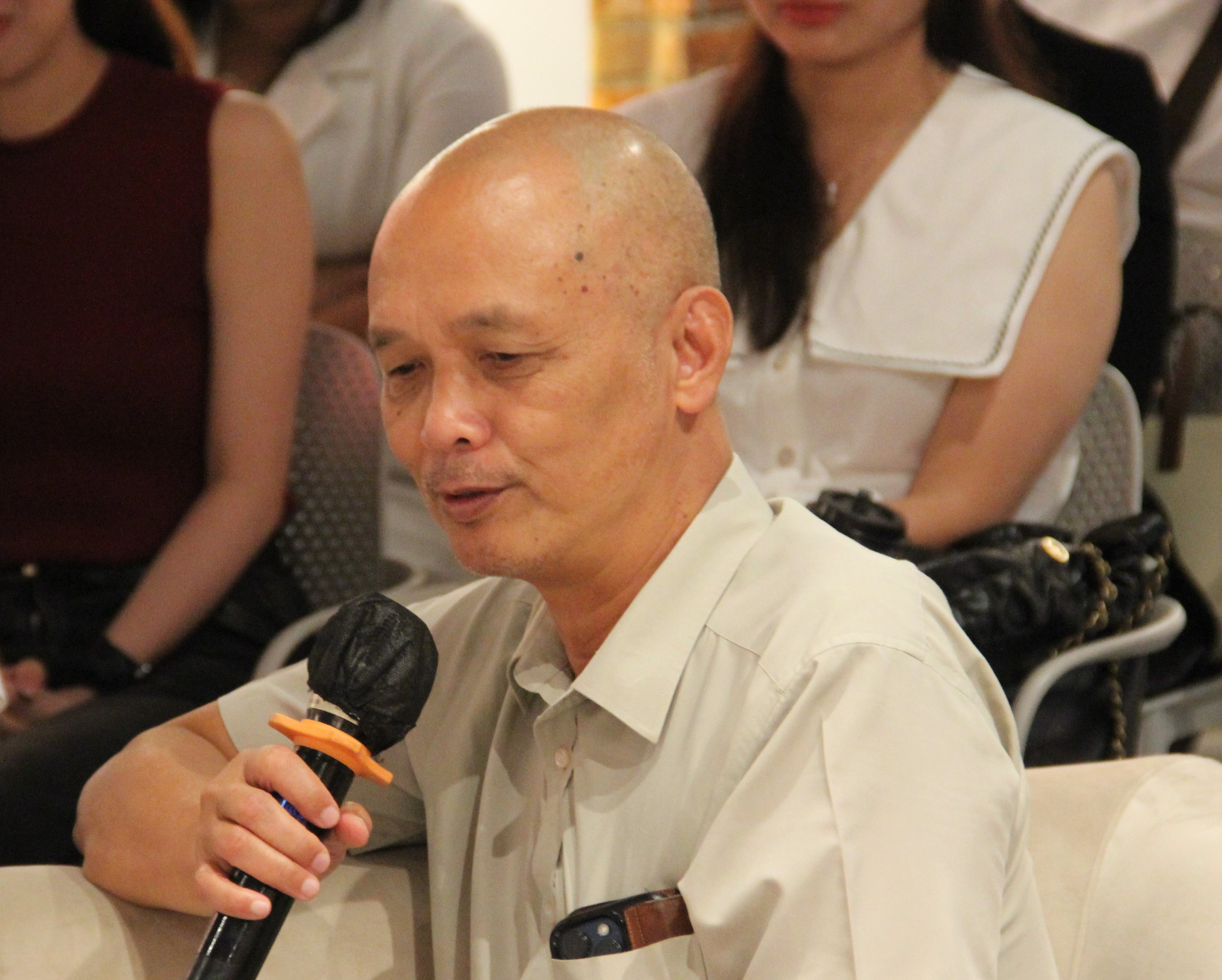 'घरेलू परंपराओं' के साथ आधुनिक पारिवारिक संबंधों को पोषित करना - फोटो 3. Nuôi dưỡng kết nối gia đình thời hiện đại cùng 'Nếp nhà'- Ảnh 3.