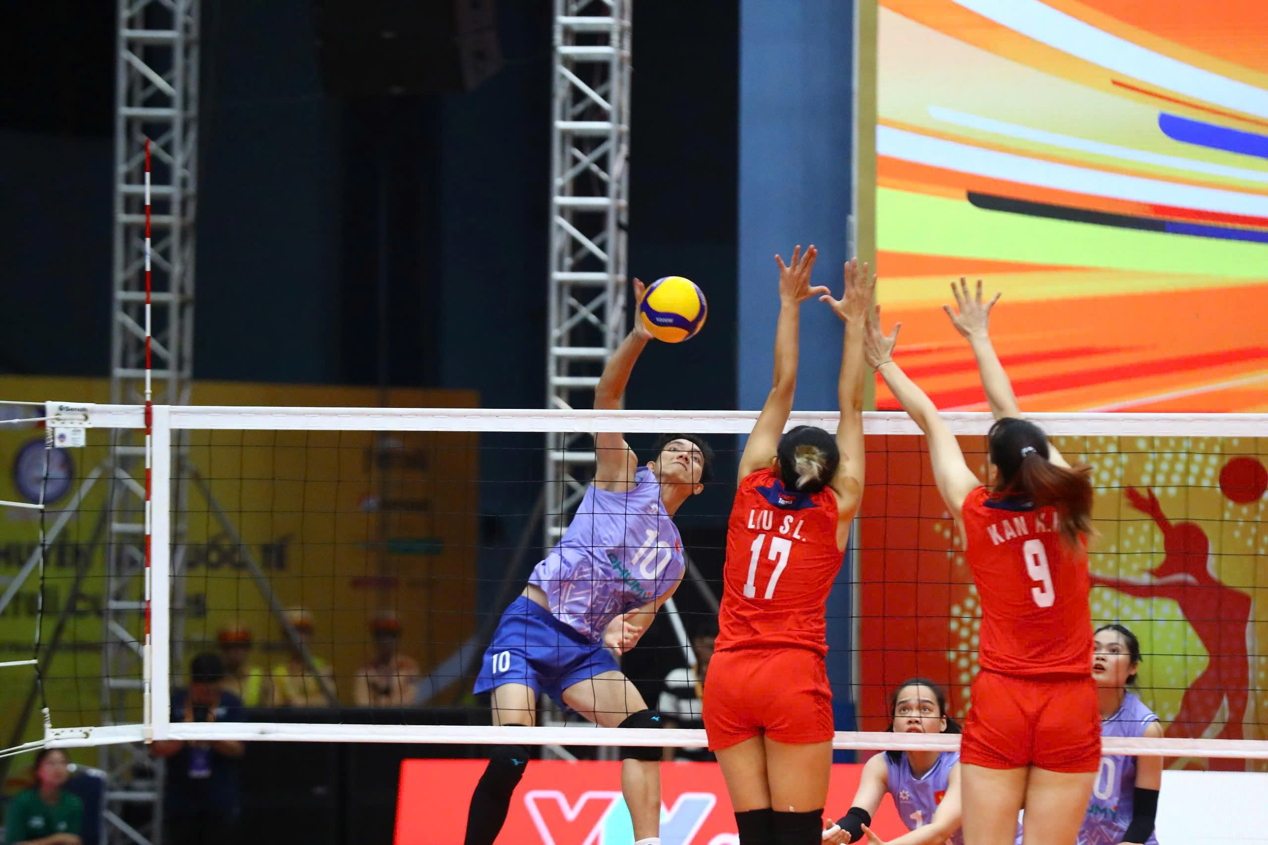 A seleção feminina de vôlei do Vietnã está feliz, mas também preocupada - Foto 1. Bóng chuyền nữ Việt Nam mừng nhiều mà… lo cũng nhiều- Ảnh 1.