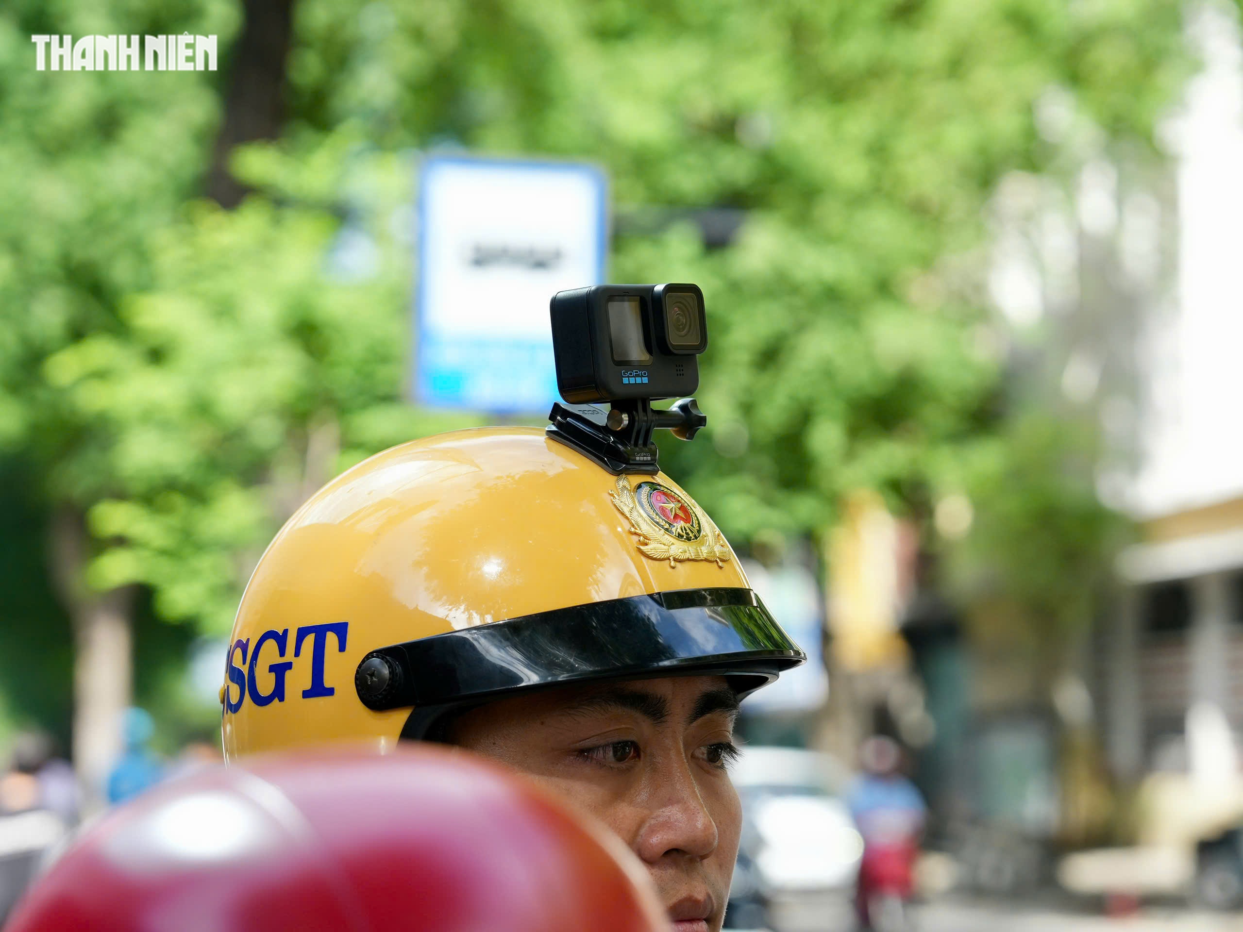 Bị CSGT thổi phạt, tài xế 'khóc ròng' vì quên mật khẩu VNeID, không mở được GPLX - Ảnh 6.