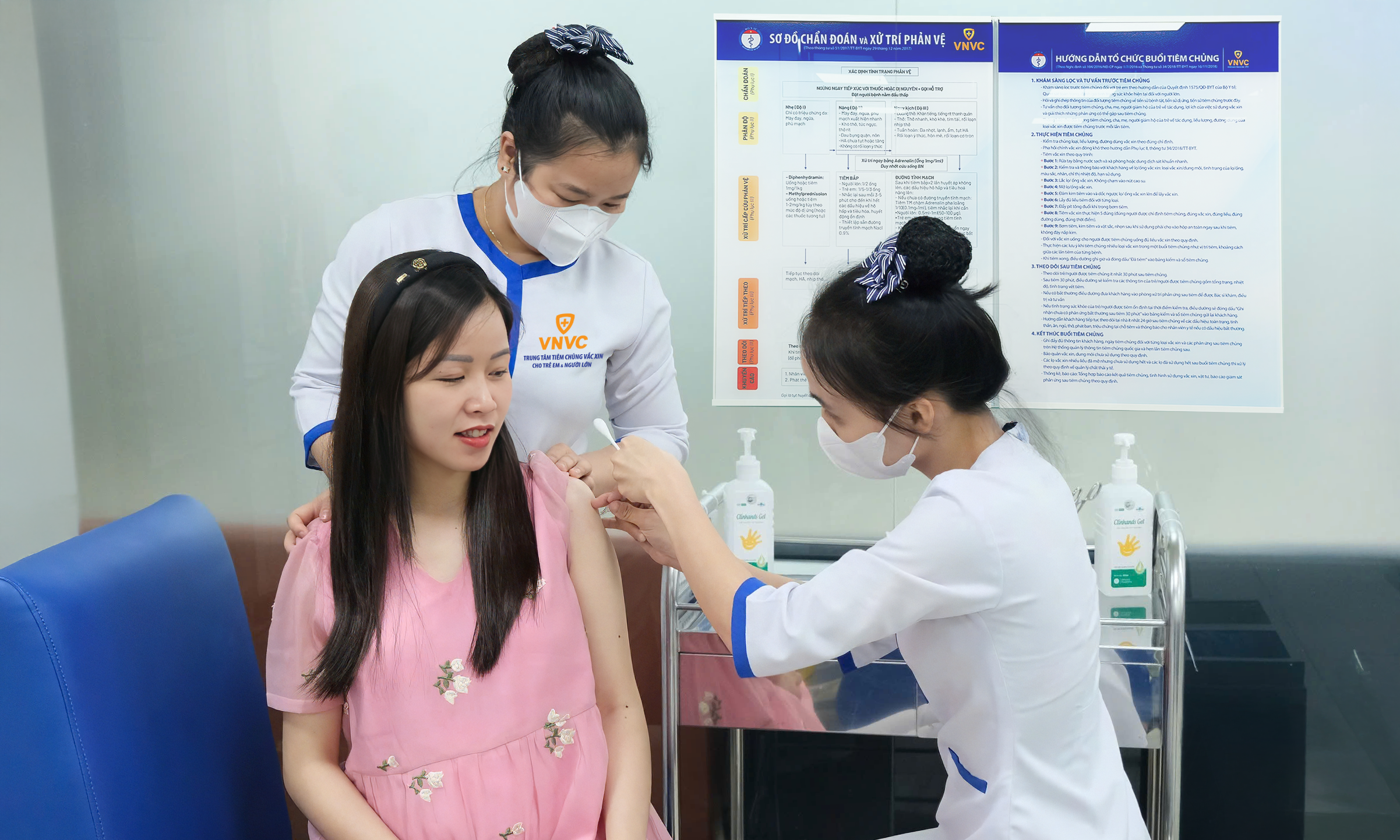 VNVC được vinh danh hệ thống trung tâm tiêm chủng tốt nhất Việt Nam- Ảnh 3. VNVC được vinh danh hệ thống trung tâm tiêm chủng tốt nhất Việt Nam- Ảnh 3.