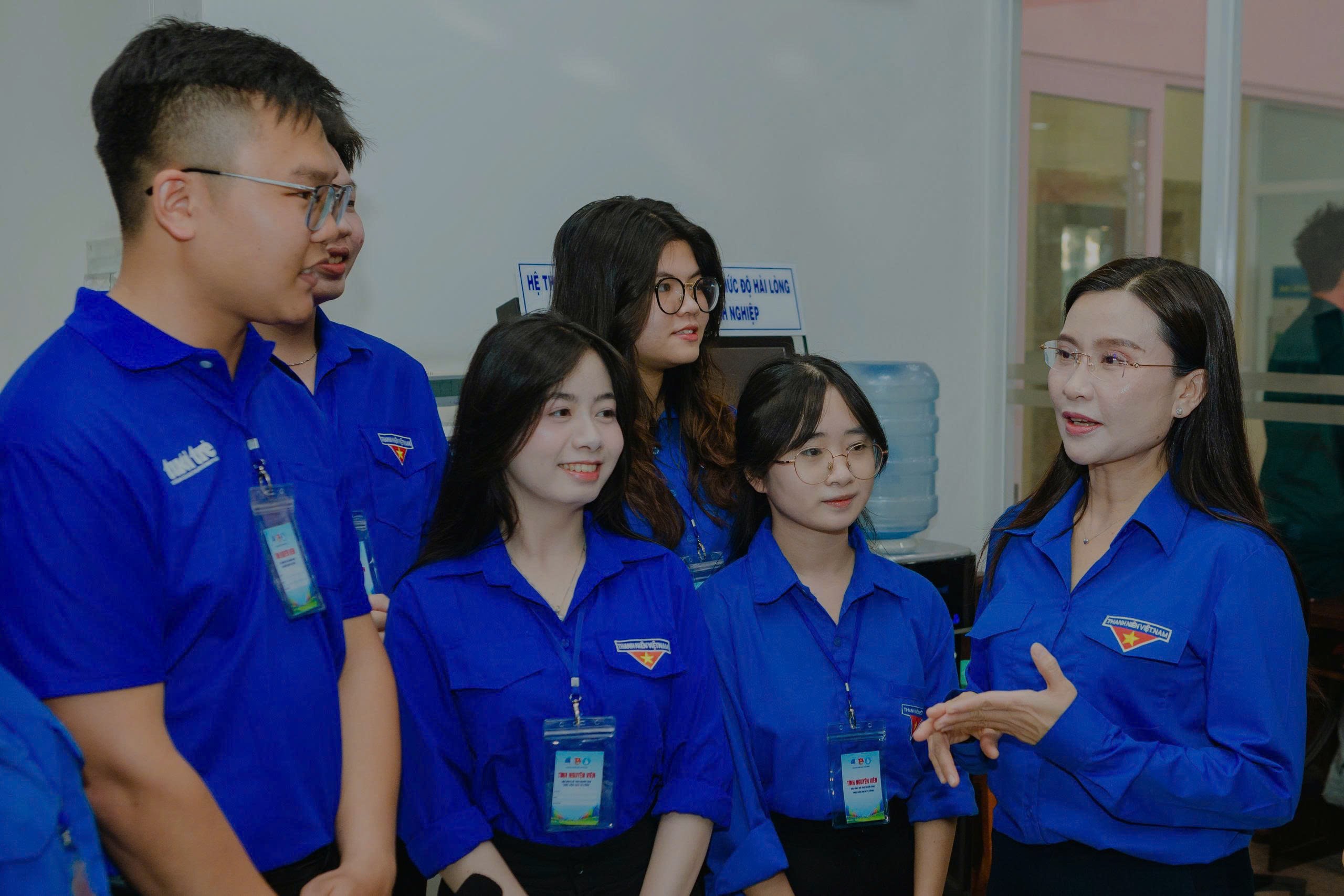 ‘Trực chiến’ 168 trung tâm hành chính công hỗ trợ vận hành chính quyền 2 cấp ‘Trực chiến’ 168 trung tâm hành chính công hỗ trợ vận hành chính quyền 2 cấp