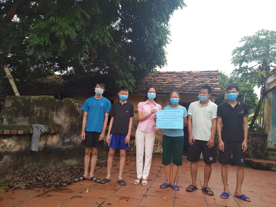 Đóa hoa nhân ái - kỳ diệu từ tình người- Ảnh 3. Đóa hoa nhân ái - kỳ diệu từ tình người- Ảnh 3.