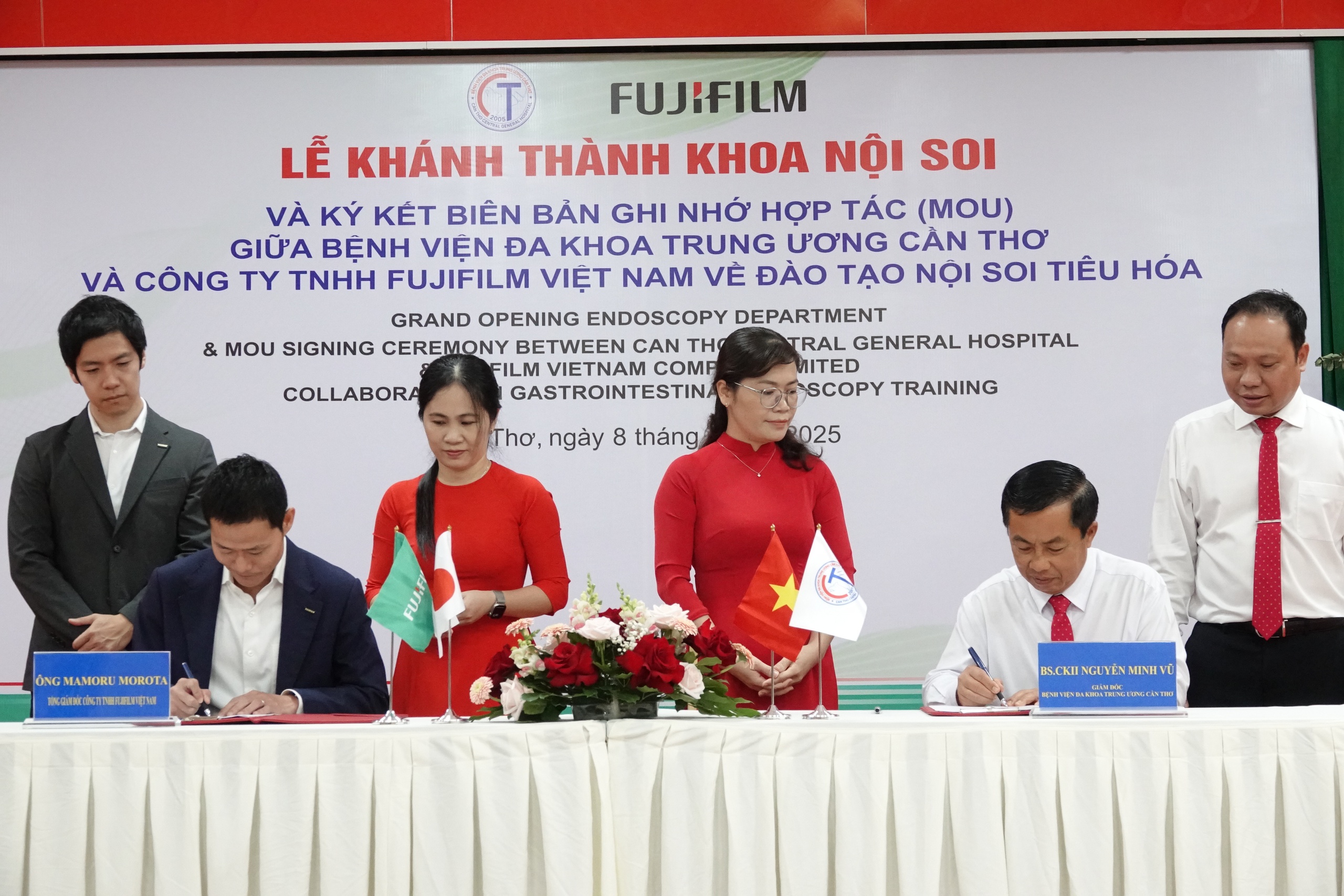 Miền Tây lần đầu triển khai kỹ thuật nội soi siêu âm chẩn đoán sớm ung thư - Ảnh 2.