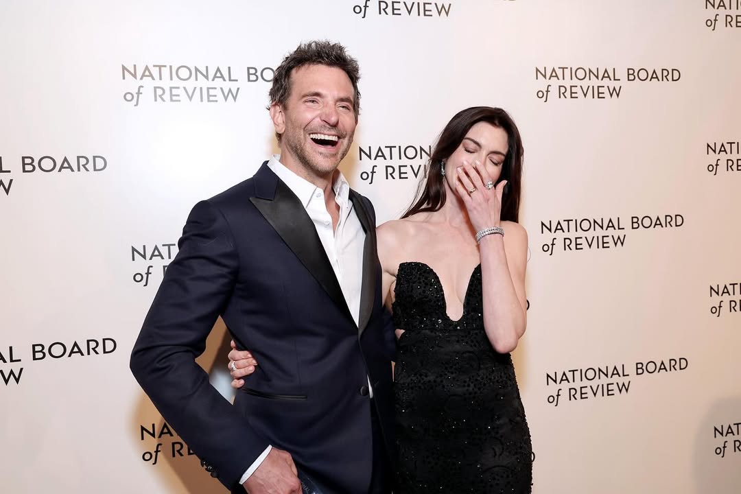 Người bạn thân nổi tiếng duy nhất của Anne Hathaway ở Hollywood - Ảnh 3.