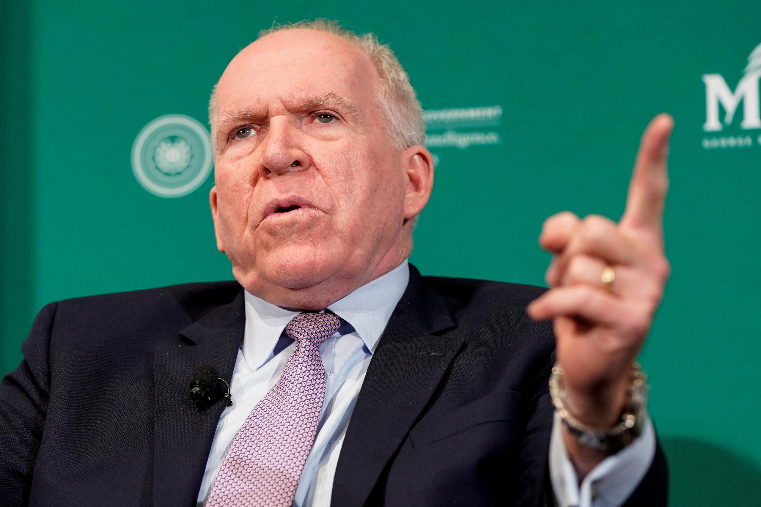 Cựu lãnh đạo FBI, CIA bị điều tra hình sự?
