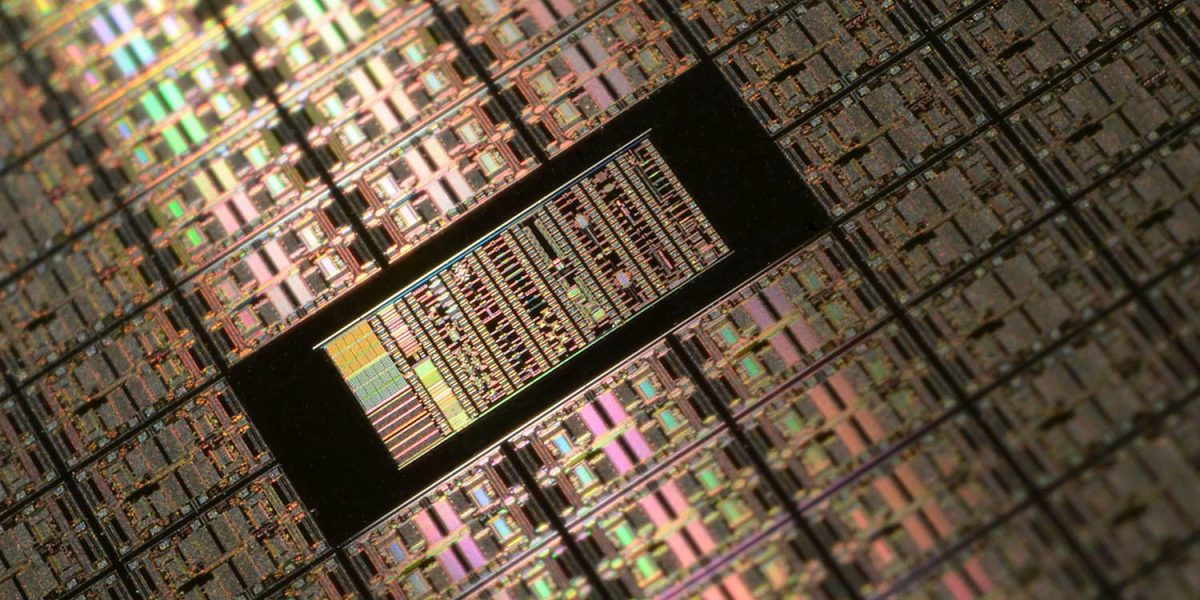 TSMC tăng giá chip 5nm do nhu cầu vượt khả năng cung ứng - Ảnh 1.