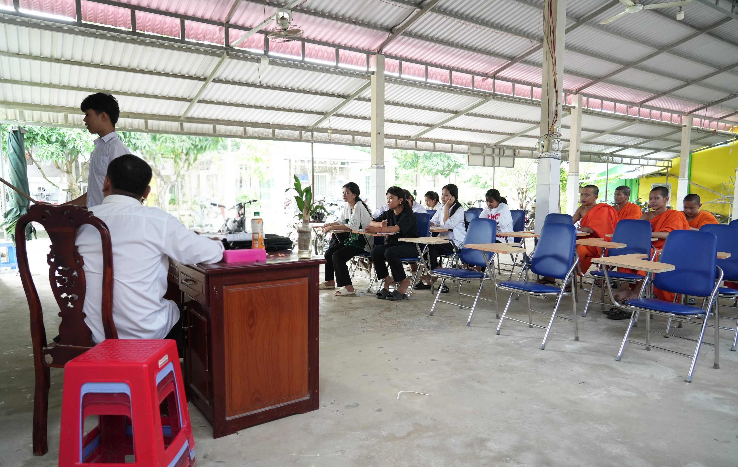 Hogyan őrzi és népszerűsíti Vinh Long az etnikai kisebbségek khmer nyelvét? - 1. kép Vĩnh Long gìn giữ, phát huy ngôn ngữ Khmer của đồng bào dân tộc như thế nào?- Ảnh 1.