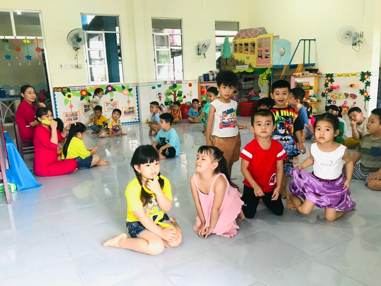 Cần Thơ lại hoãn xét thăng hạng giáo viên sau 5 năm tạm dừng - Ảnh 2.