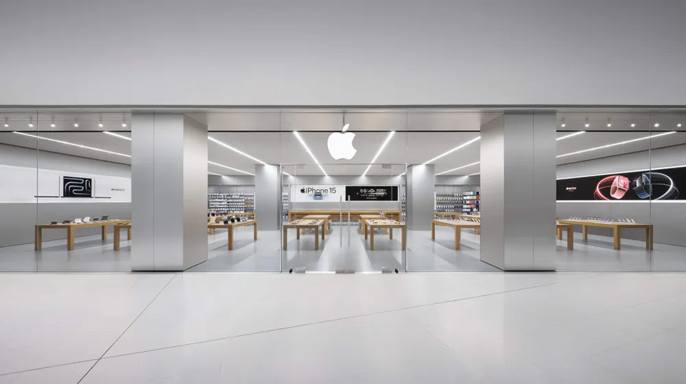 Apple tiết lộ nguyên nhân đóng cửa hàng đầu tiên tại Trung Quốc - Ảnh 1.