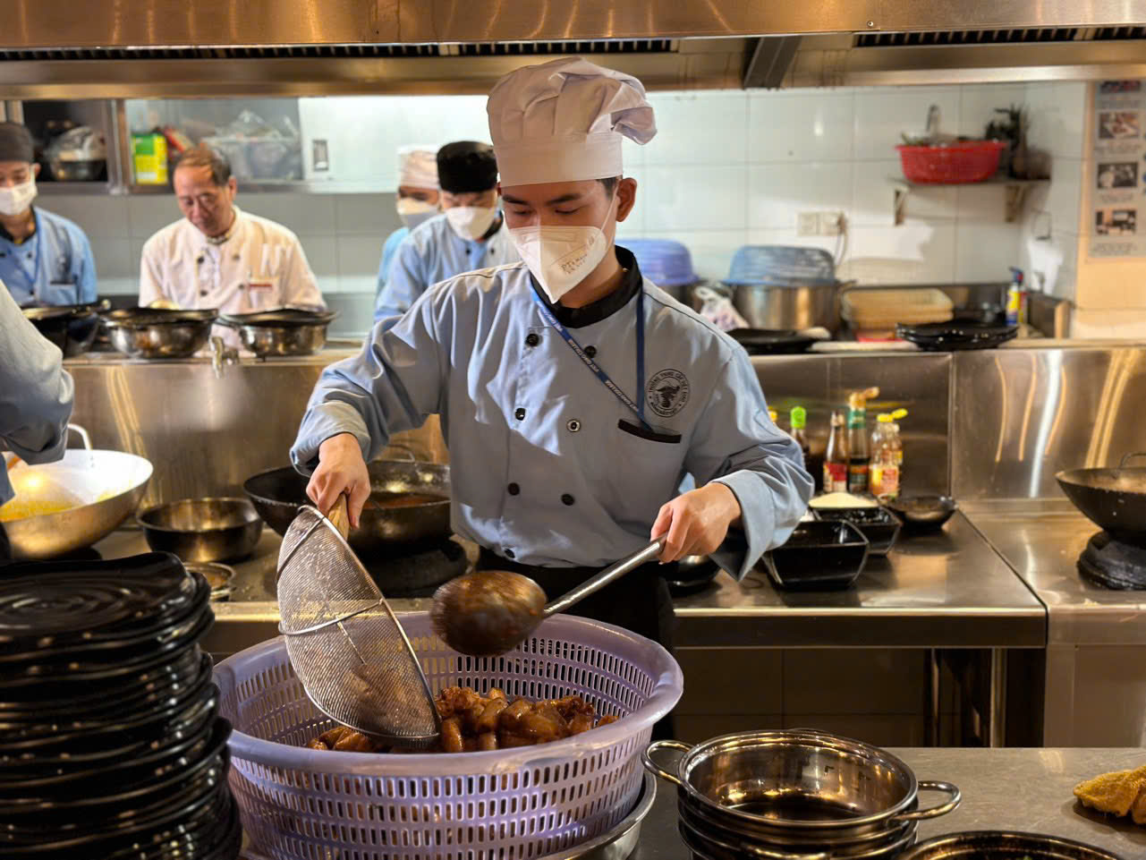 Chật vật tuyển sinh trung cấp - Ảnh 1.