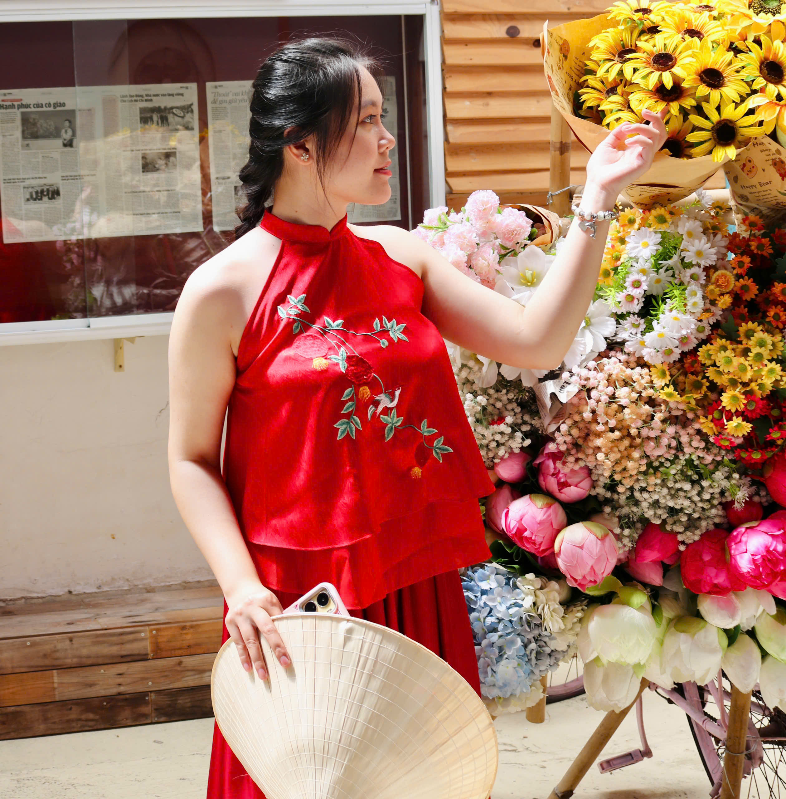 Những địa điểm check-in mùa thu Hà Nội hot rần rần - Ảnh 3.