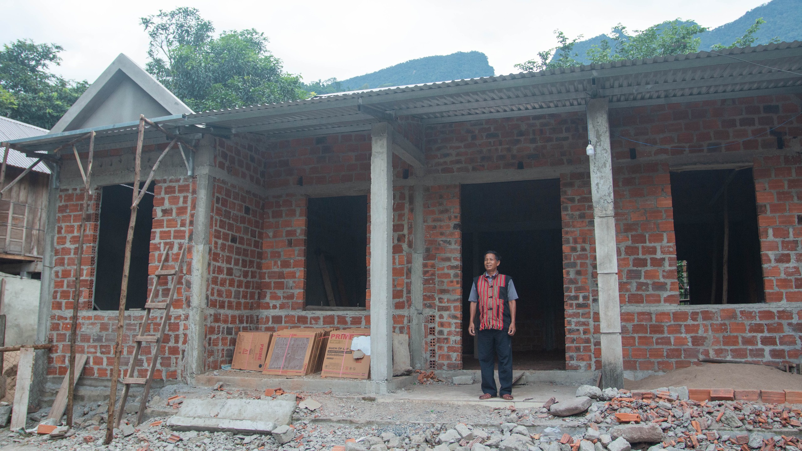 Chung dòng máu Lạc Hồng: Người già truyền... - Ảnh 3.
