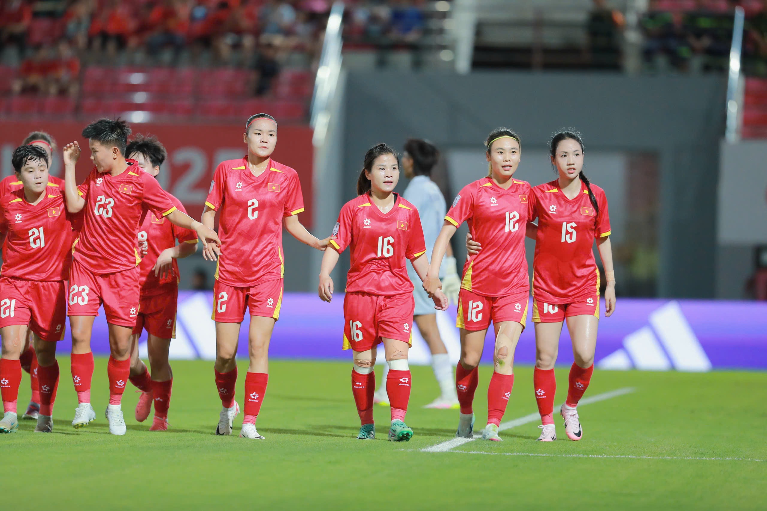 Bez této velmi důležité postavy, jak by vietnamský ženský tým porazil Thajsko? - Foto 1. Vắng nhân vật rất quan trọng này, đội tuyển nữ Việt Nam thắng Thái Lan bằng cách nào?- Ảnh 1.