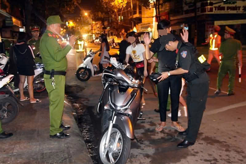 Thiếu tướng Nguyễn Hữu Hợp: Tăng sức mạnh cho 'cú đấm thép' 911 trấn áp tội phạm... - Ảnh 6.