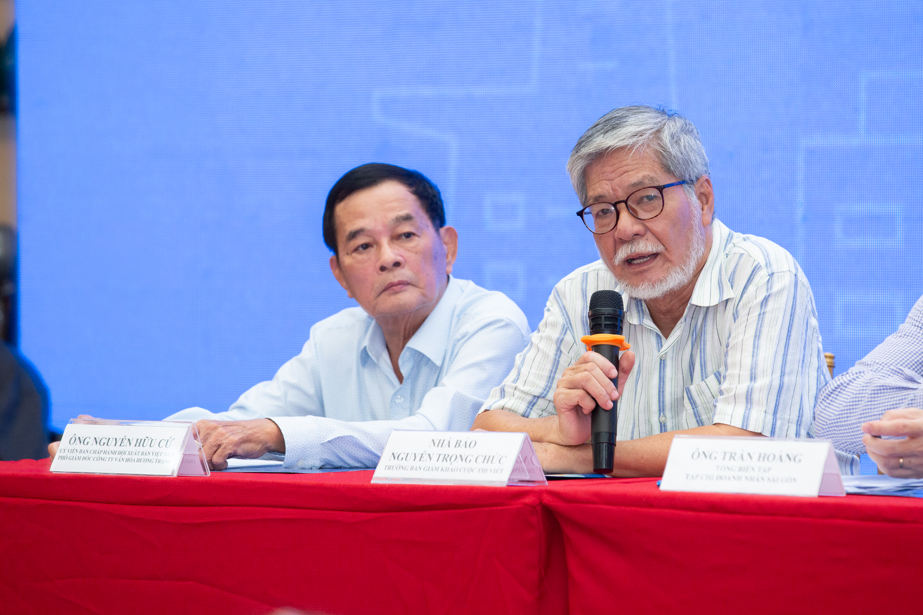 Nhiều hoạt động hấp dẫn trong 'Tuần lễ Doanh nhân và sách' tại 'Gặp gỡ tháng 10' - Ảnh 2.