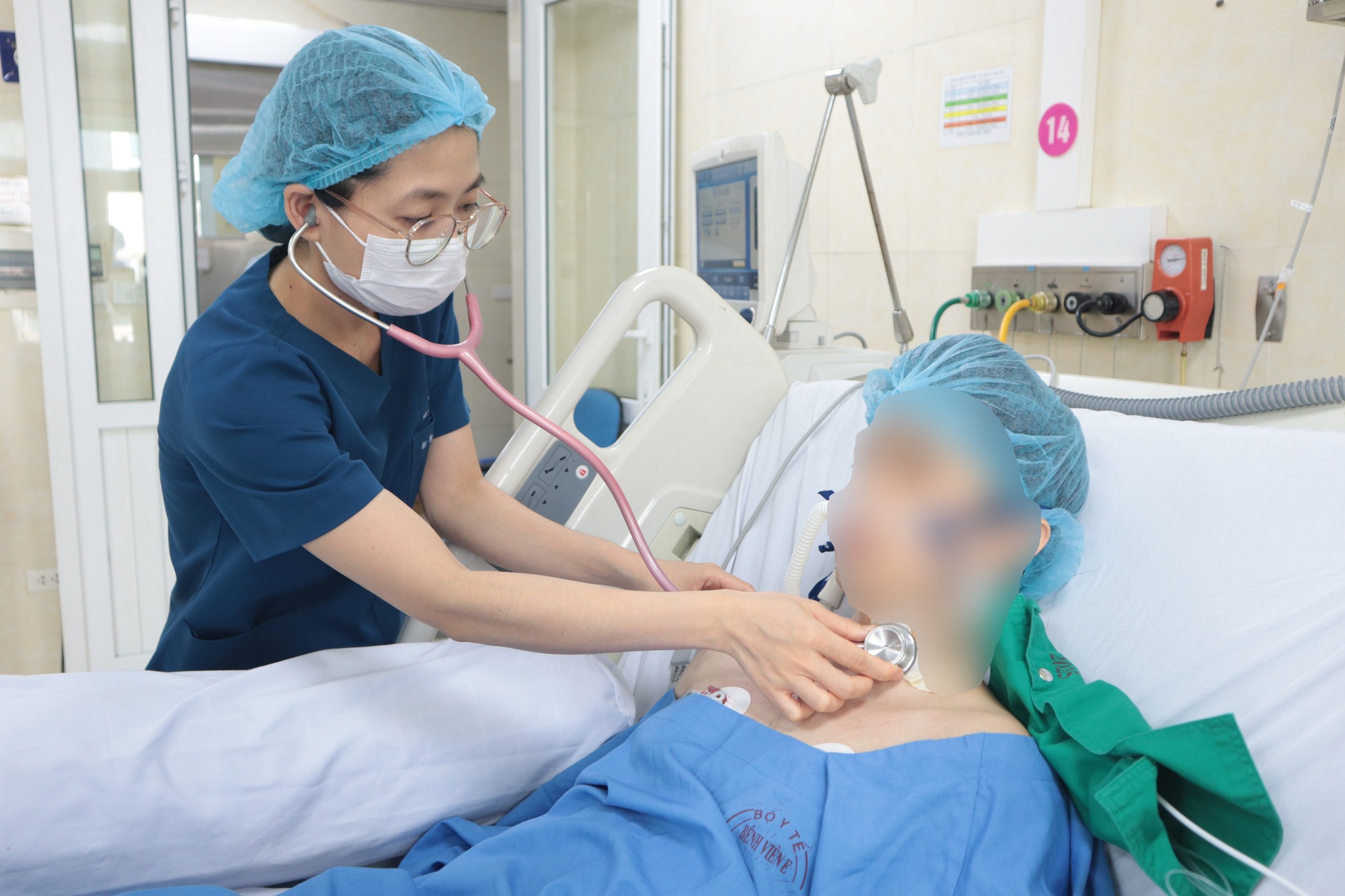 Lo ngại đột tử do bệnh tim mạch, gia tăng các ca tư vấn, sàng lọc- Ảnh 1. Lo ngại đột tử do bệnh tim mạch, gia tăng các ca tư vấn, sàng lọc- Ảnh 1.