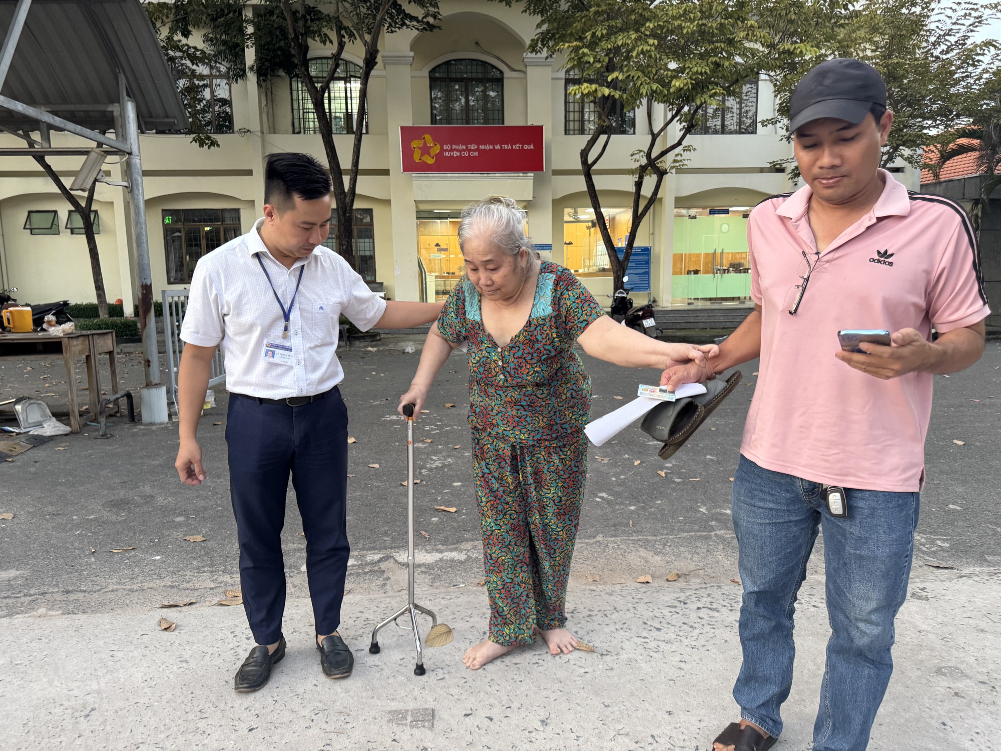 Người dân, doanh nghiệp choáng váng vì tiền sử dụng đất quá cao - Ảnh 1.