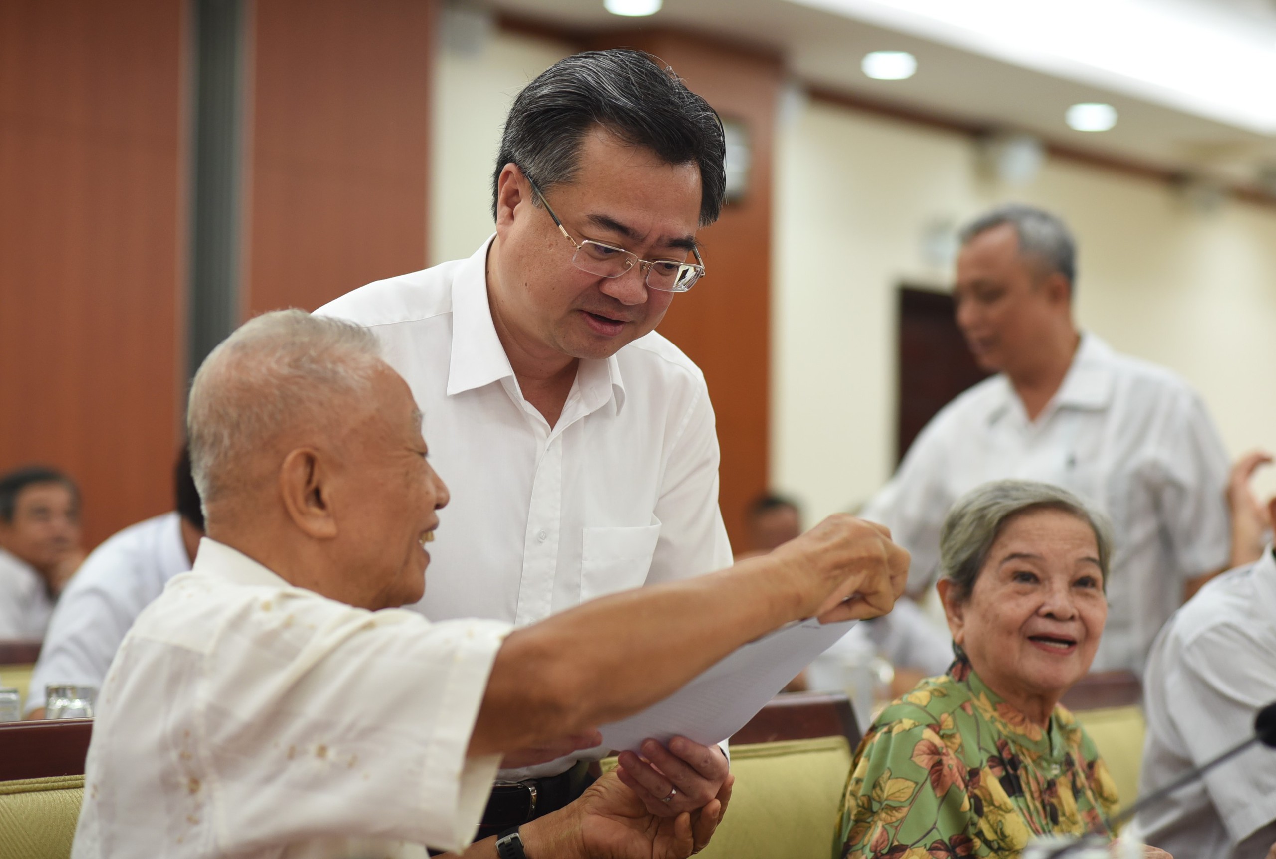 GS-TS Nguyễn Thiện Nhân: Tăng trưởng cao không có ý nghĩa nếu dân số sụt giảm - Ảnh 1.