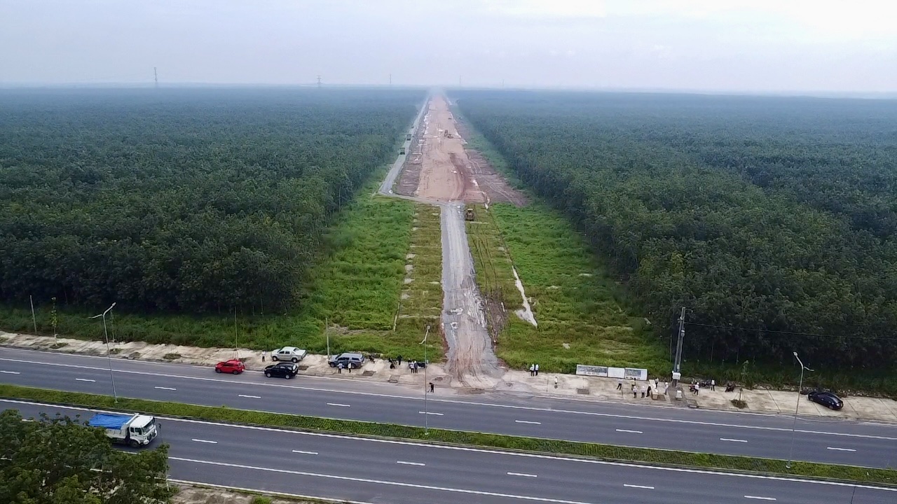 Đang thi công 9,5km cao tốc TP.HCM - Thủ Dầu Một - Chơn Thành - Ảnh 4.