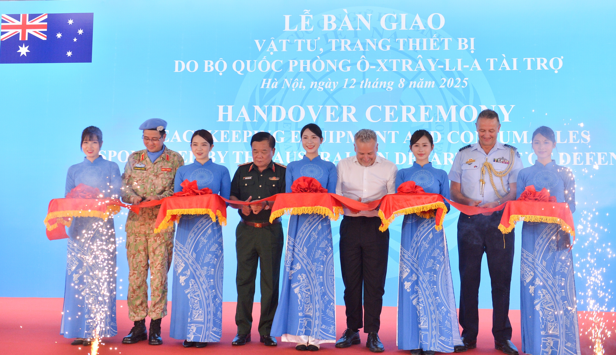 Úc viện trợ trang thiết bị 240.000 USD cho lực lượng Gìn giữ hòa bình Việt Nam- Ảnh 1.