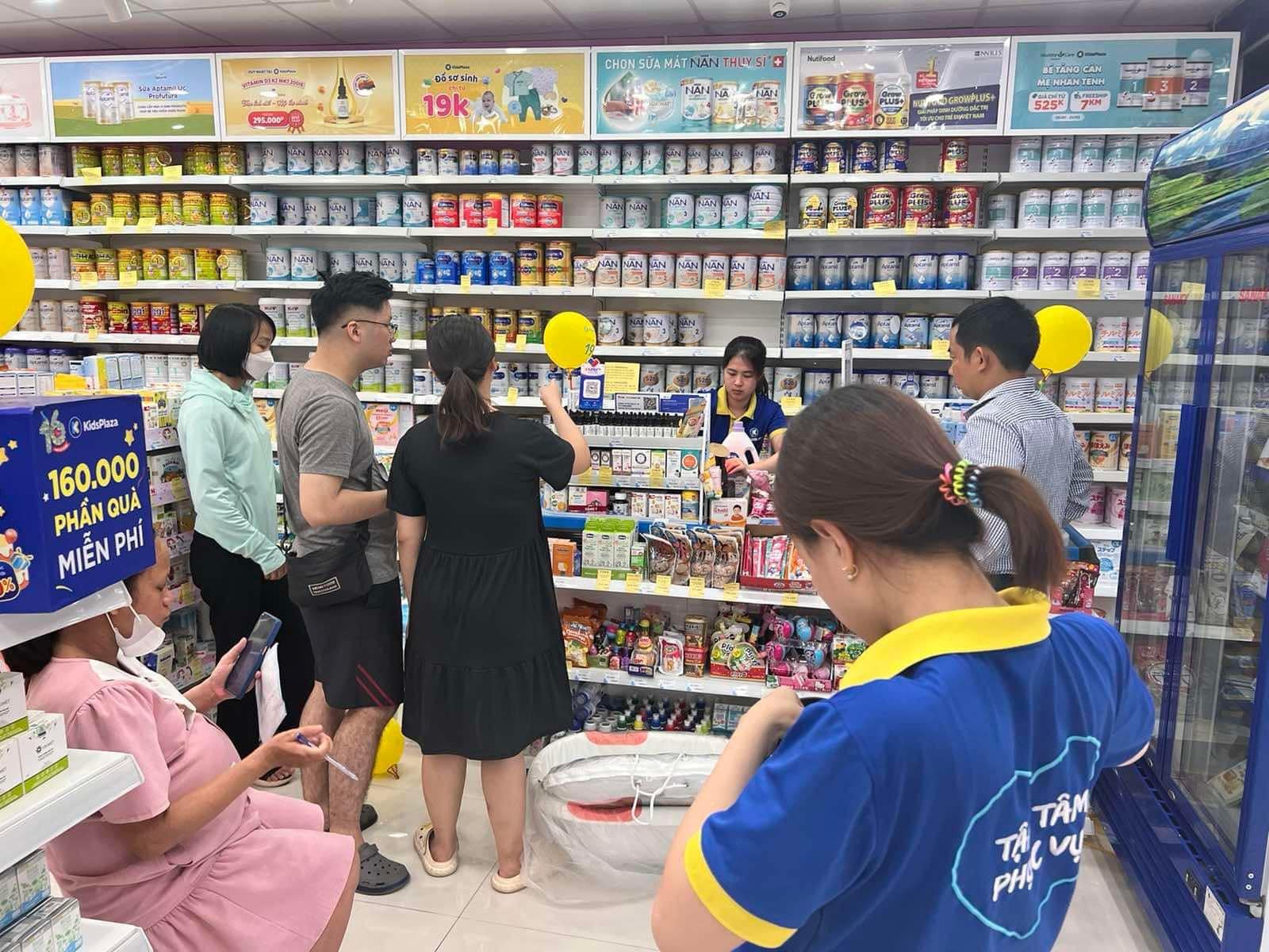 Khuyến khích chăn nuôi bò sữa nội địa, siết chặt sữa nhập khẩu- Ảnh 1. Khuyến khích chăn nuôi bò sữa nội địa, siết chặt sữa nhập khẩu- Ảnh 1.