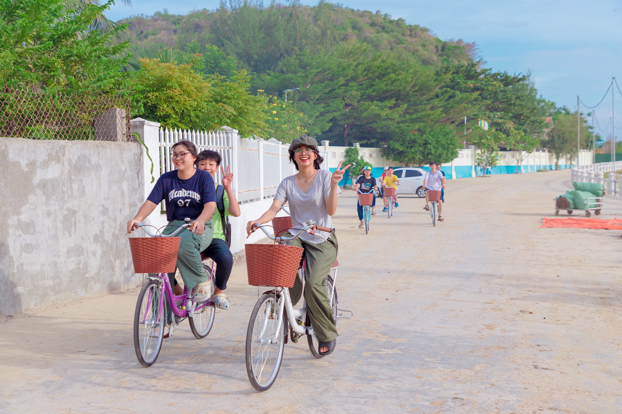 ໝູ່ບ້ານແຄມທະເລທີ່ສວຍງາມ: ບ້ານ 'ສີ່ແຍກ' ຢູ່ຕີນພູ - ພາບ 3. Những ngôi làng tuyệt đẹp ven biển: Làng 'bốn không' dưới chân Hòn Hèo- Ảnh 3.