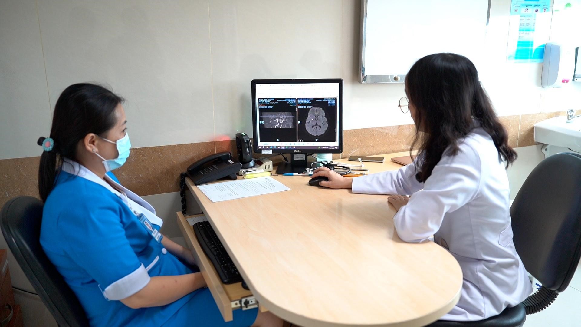 Chủ động chẩn đoán, điều trị chóng mặt ù tai từ gốc tại Bệnh viện Đại học Y Dược TP.HCM - Ảnh 2.