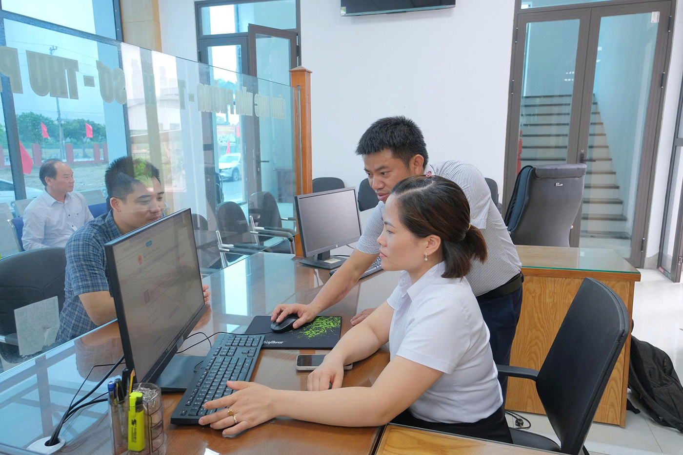 Trung tâm điều hành xã thông minh của VNPT: Đột phá chuyển đổi số cấp cơ sở - Ảnh 2.