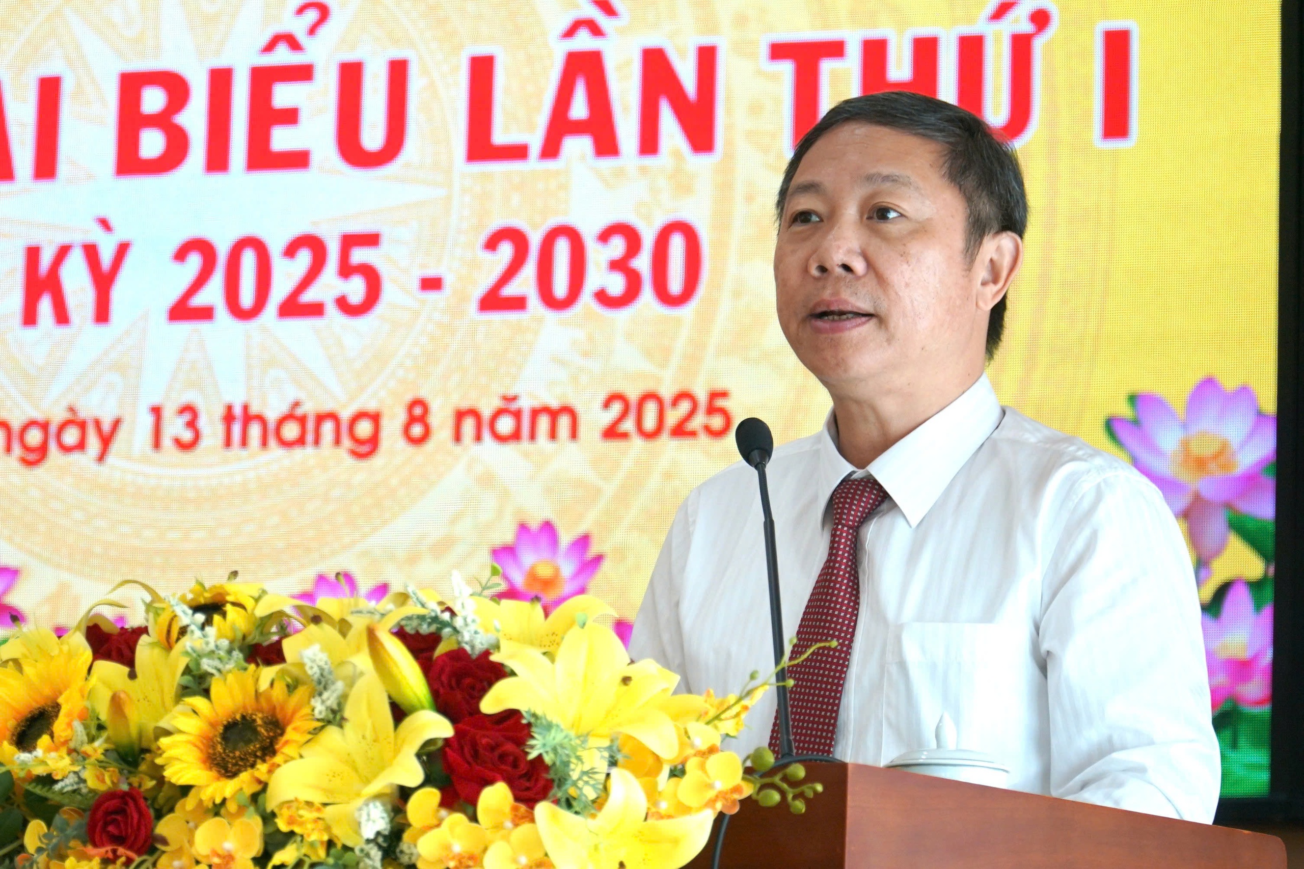 Phường Bình Đông, TP.HCM đặt mục tiêu di dời gần 4.800 căn nhà trong 5 năm tới- Ảnh 4. Phường Bình Đông, TP.HCM đặt mục tiêu di dời gần 4.800 căn nhà trong 5 năm tới- Ảnh 4.