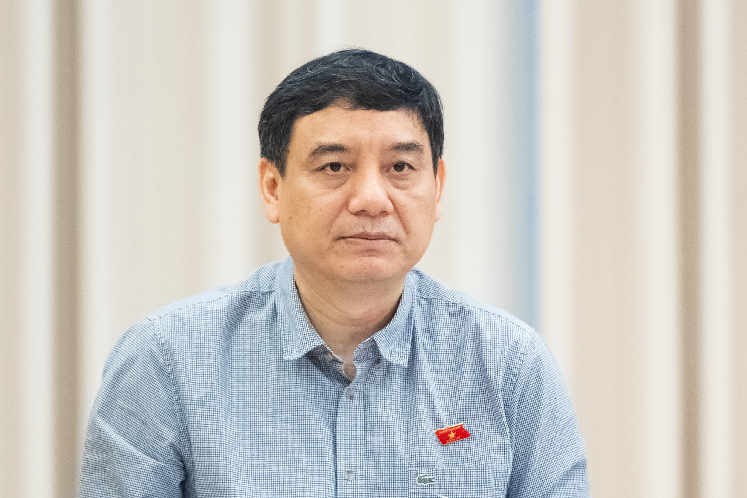 Đề nghị có bộ sách giáo khoa dùng chung, từng bước miễn phí cho học sinh- Ảnh 1. Đề nghị có bộ sách giáo khoa dùng chung, từng bước miễn phí cho học sinh- Ảnh 1.
