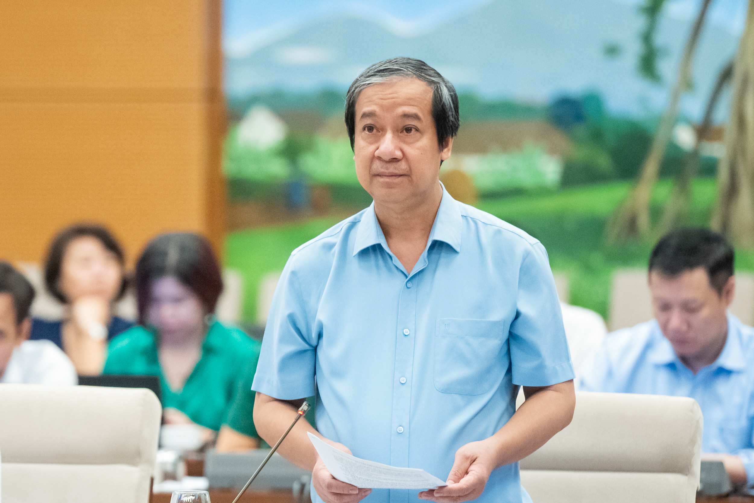 Bộ trưởng GD-ĐT nói về việc siết đào tạo ngành y dược, luật- Ảnh 1. Bộ trưởng GD-ĐT nói về việc siết đào tạo ngành y dược, luật- Ảnh 1.