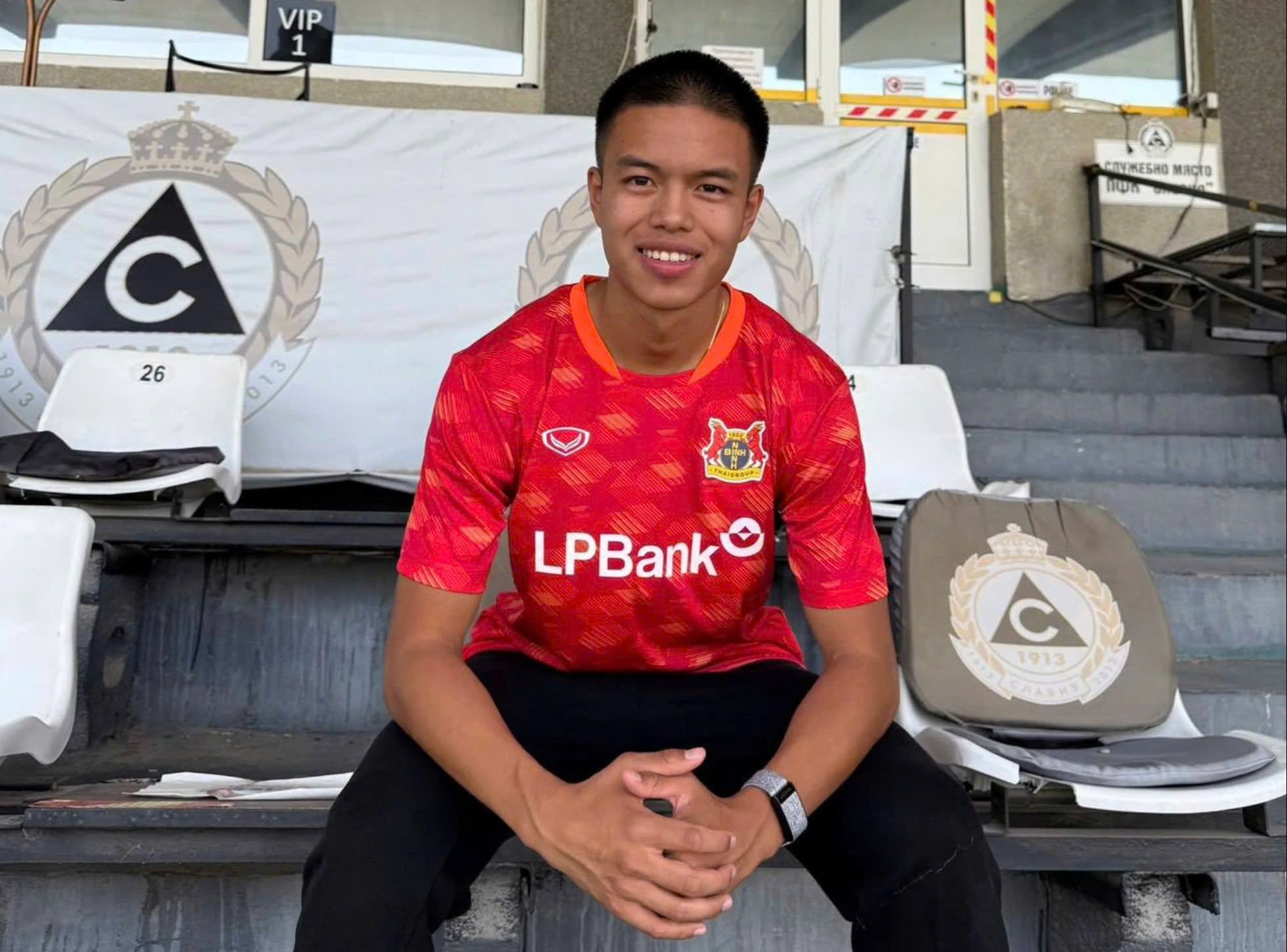 Čekáme, až vietnamsko-američtí hráči explodují, V-League bude extrémně zajímavá - Foto 2. Chờ dàn cầu thủ Việt kiều bùng nổ, V-League sẽ cực hay- Ảnh 2.