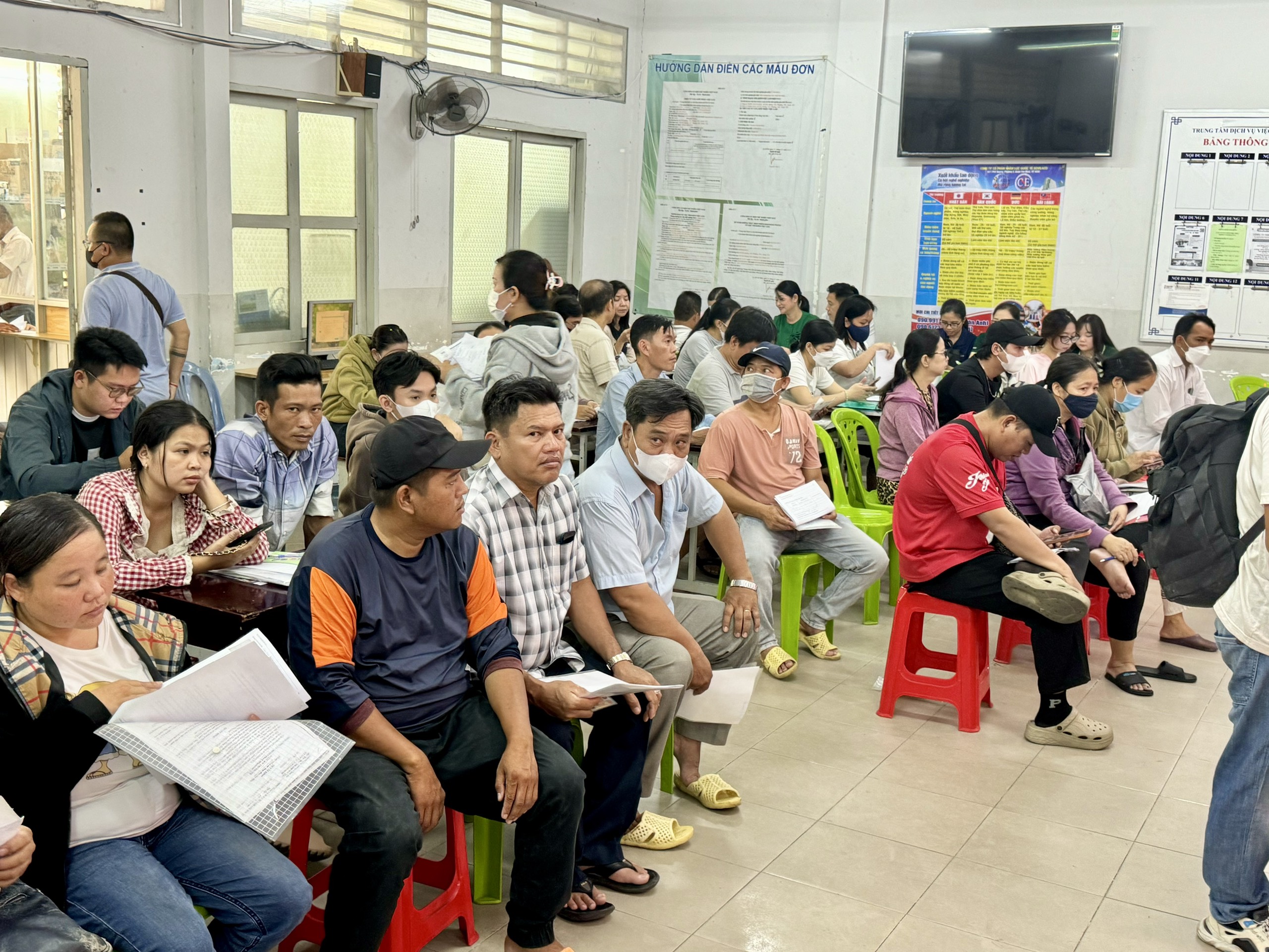 Hồ sơ hưởng trợ cấp thất nghiệp tại TP.HCM nhanh chóng và thuận tiện - Ảnh 1.