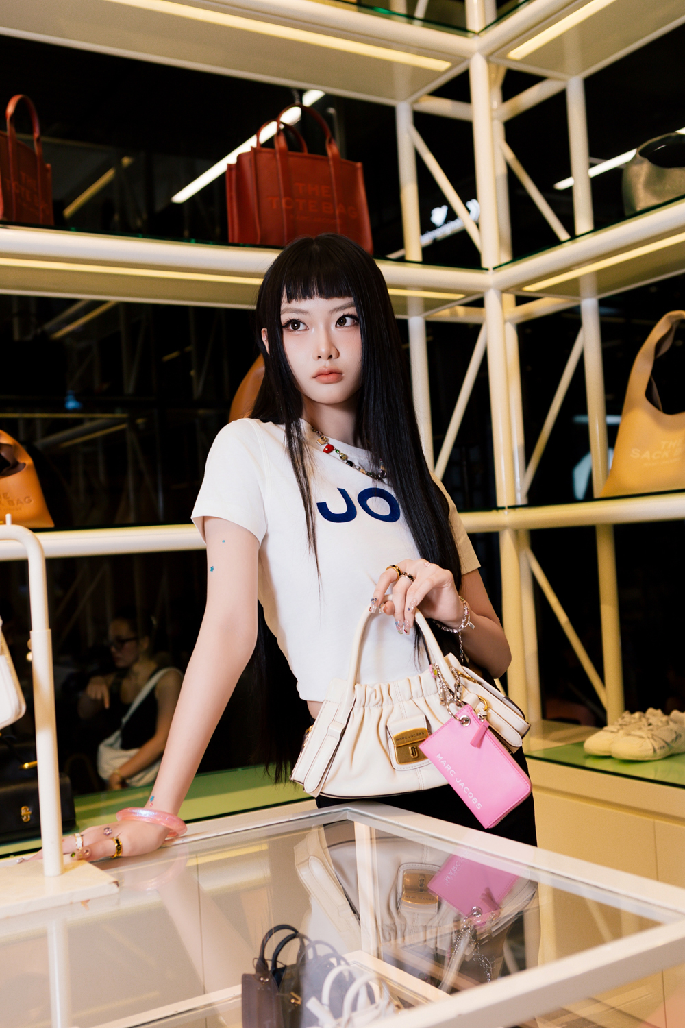 Phong cách thời trang của các 'Em xinh' Gen Z - Ảnh 2.
