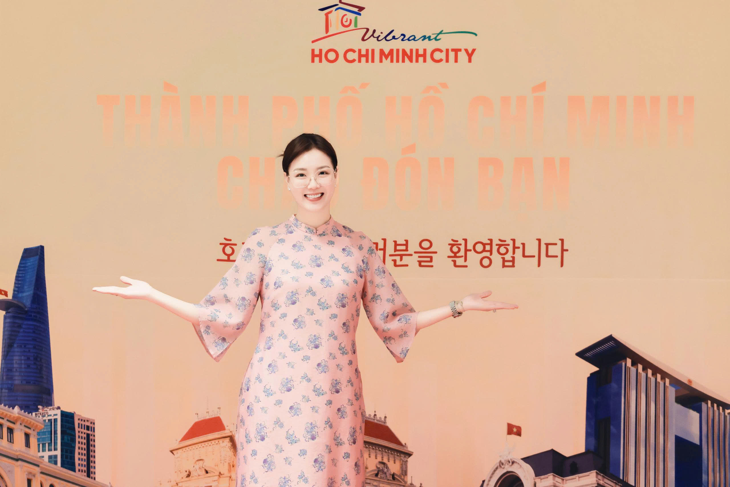 Nữ doanh nhân Nguyễn Thị Trang Phương tại sự kiện 30 năm quan hệ TP.HCM - Busan- Ảnh 1.
