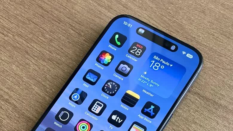 Apple bất ngờ phát hành iOS 18.6.1 - Ảnh 1.