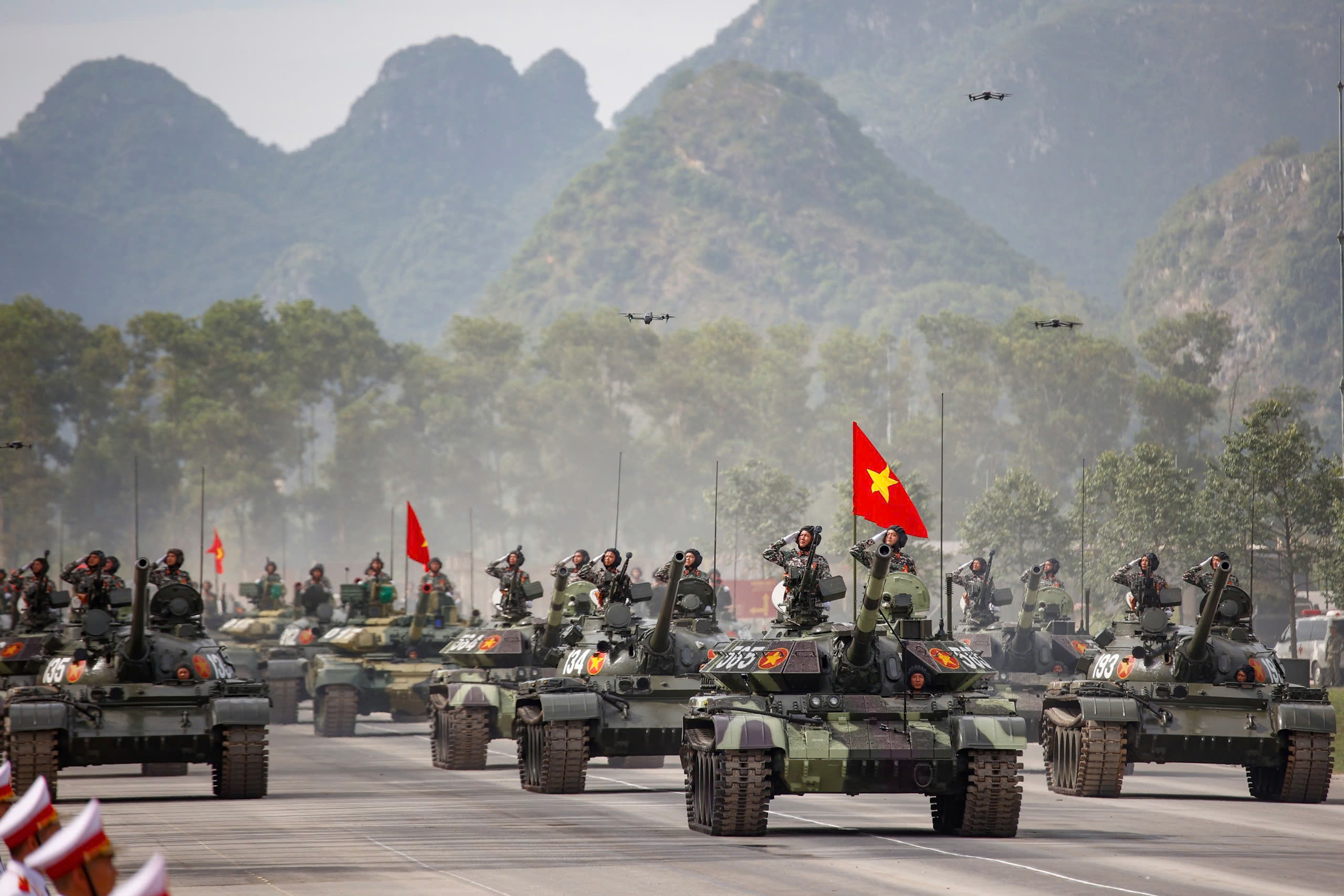 - Фото 8. - Ảnh 8.