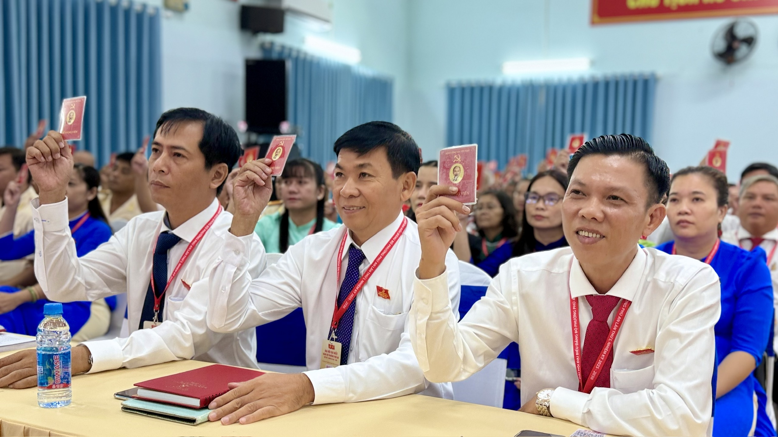 TP.HCM: Nguyên Chủ tịch nước Nguyễn Minh Triết dự đại hội Đảng bộ phường Phú An - Ảnh 5.