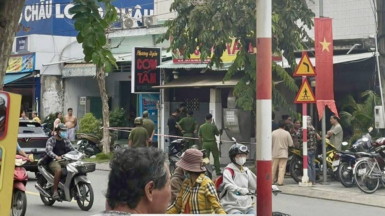 TP.HCM: Điều tra nghi án bà cụ 80 tuổi bị sát hại ở phường Tân Uyên- Ảnh 1.