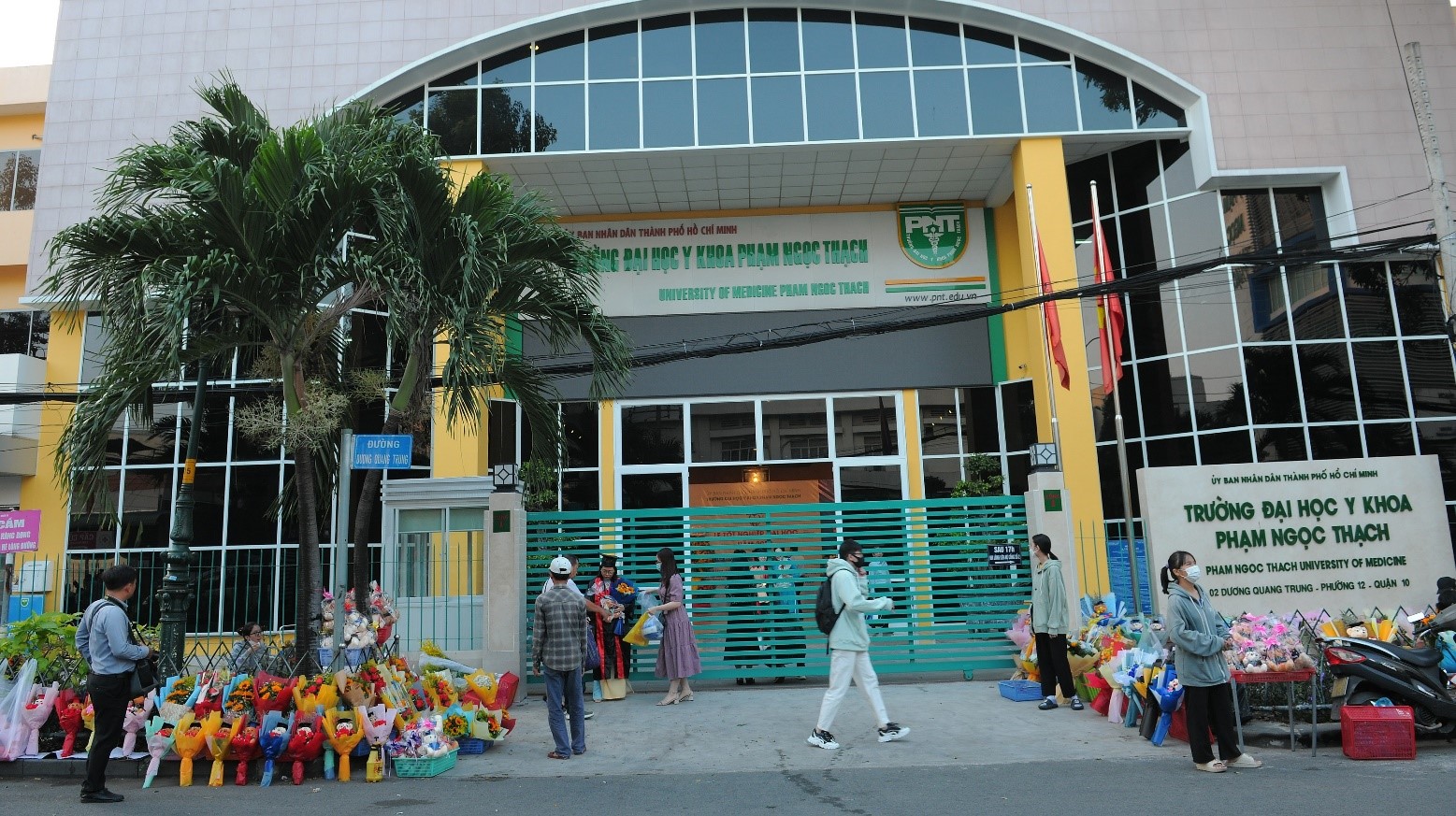 Trường ĐH Y khoa Phạm Ngọc Thạch không tăng học phí năm học 2025-2026 - Ảnh 1.