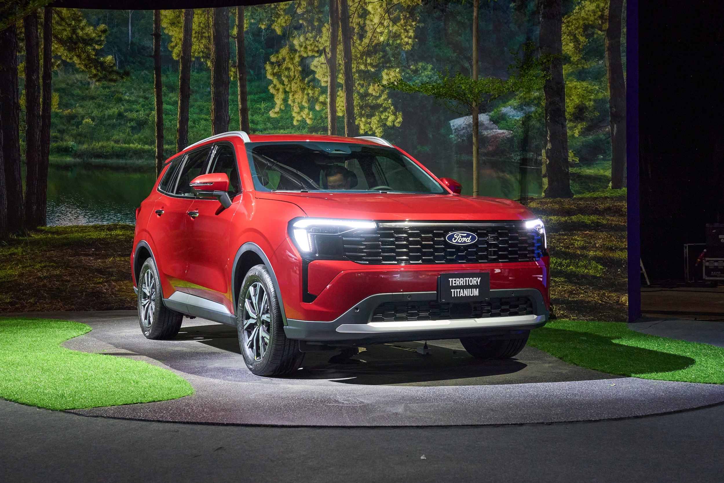 Ford Territory 2025 làm mới thiết kế, giá từ 762 triệu đồng - Ảnh 1.