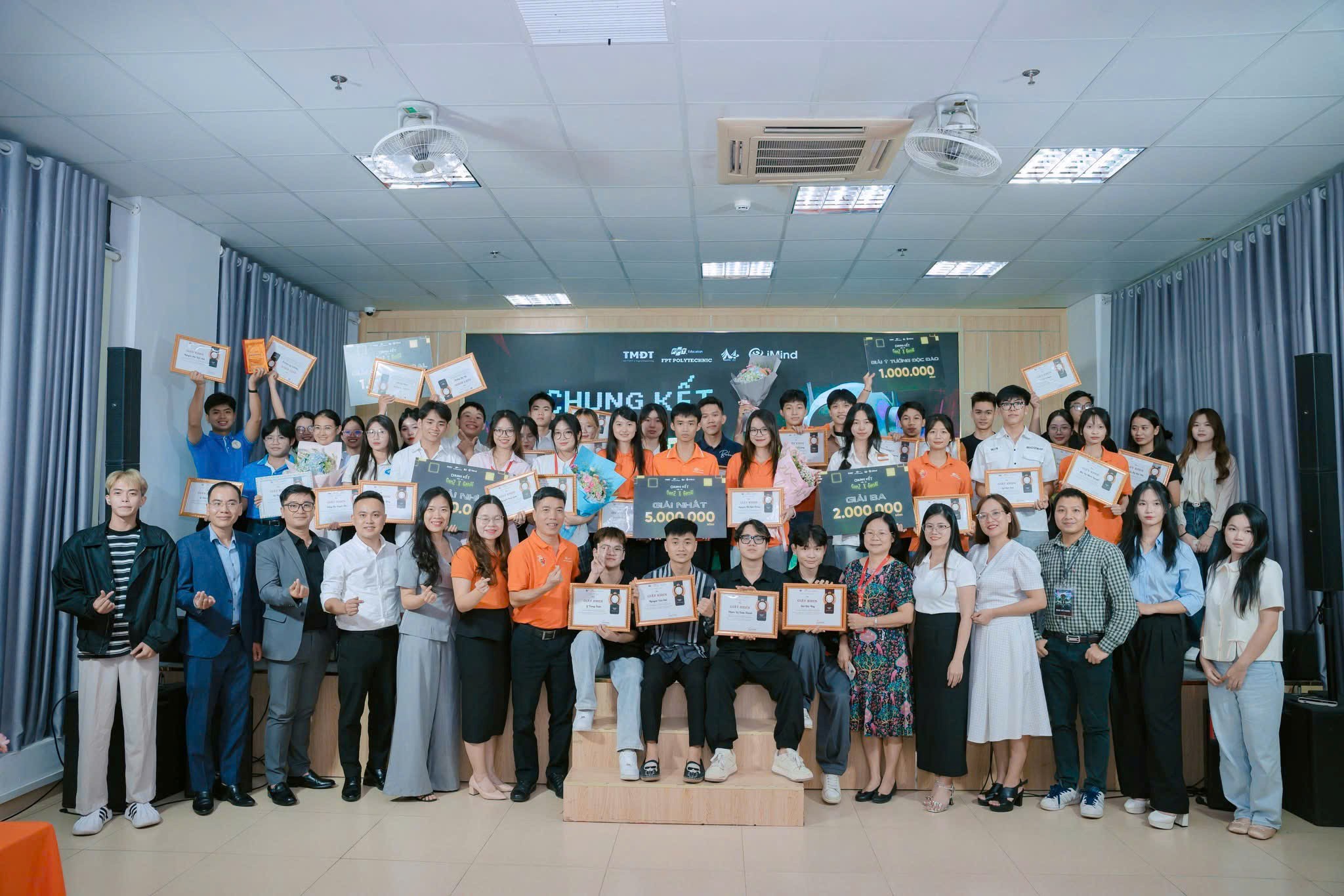 Sân chơi “AI thực nghiệp” khơi gợi khả năng sáng tạo của sinh viên - Ảnh 1.