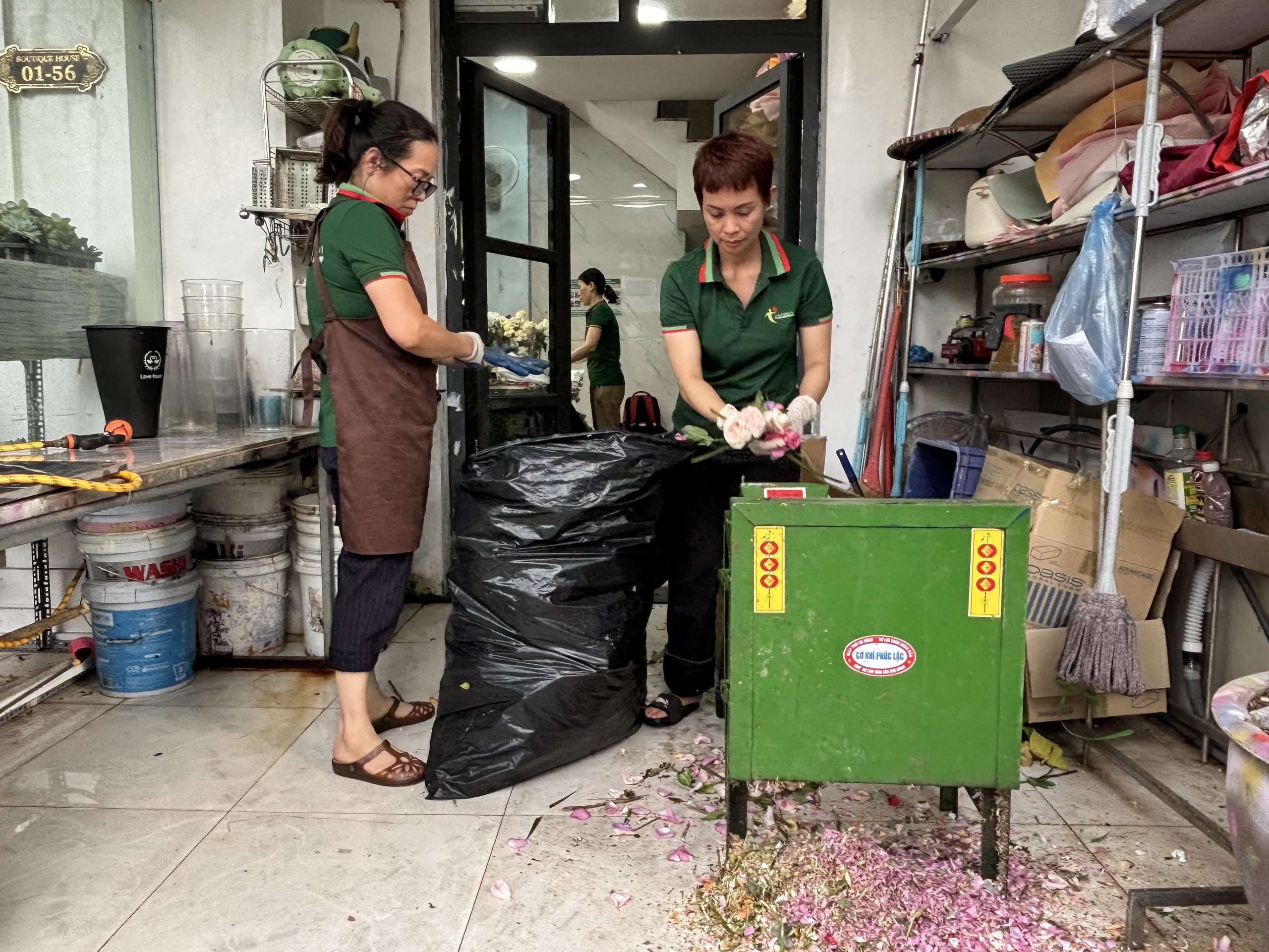 Cùng sống xanh số 120: Tạo mầm sống khỏe từ phế phụ phẩm ngành hoa - Ảnh 3.