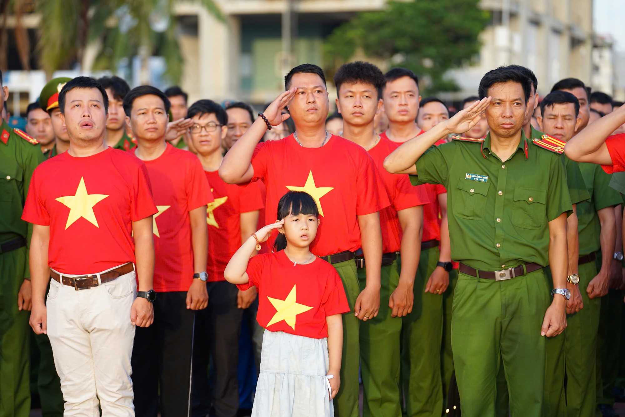 'Cùng Việt Nam tiến bước' ở Đà Nẵng: ‘Cả gia đình tôi đều thấy tự hào!’- Ảnh 4.