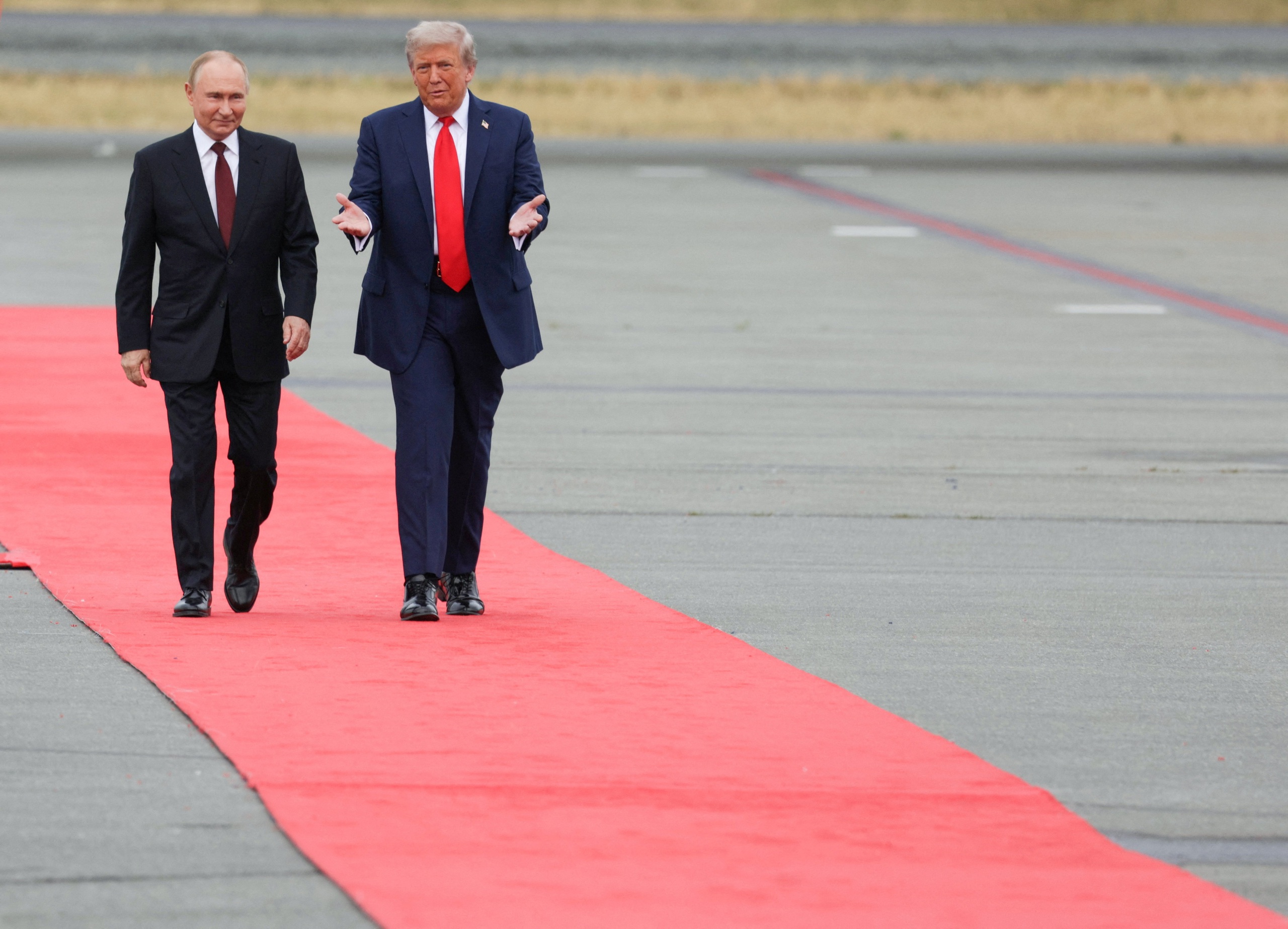 Thượng đỉnh Trump - Putin 'rất hiệu quả' nhưng chưa đạt thỏa thuận về Ukraine - Ảnh 1.